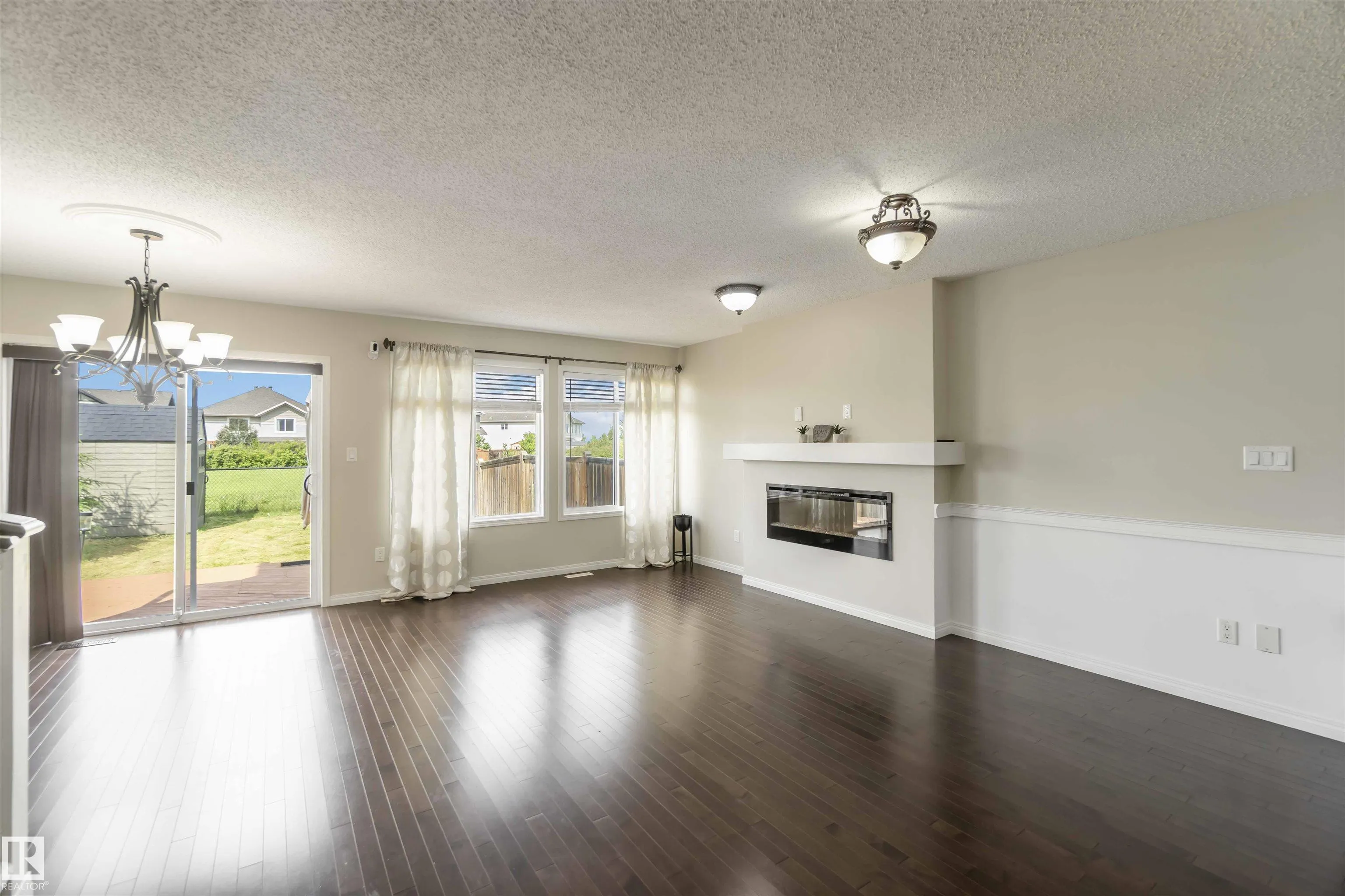 1634 Chapman Way