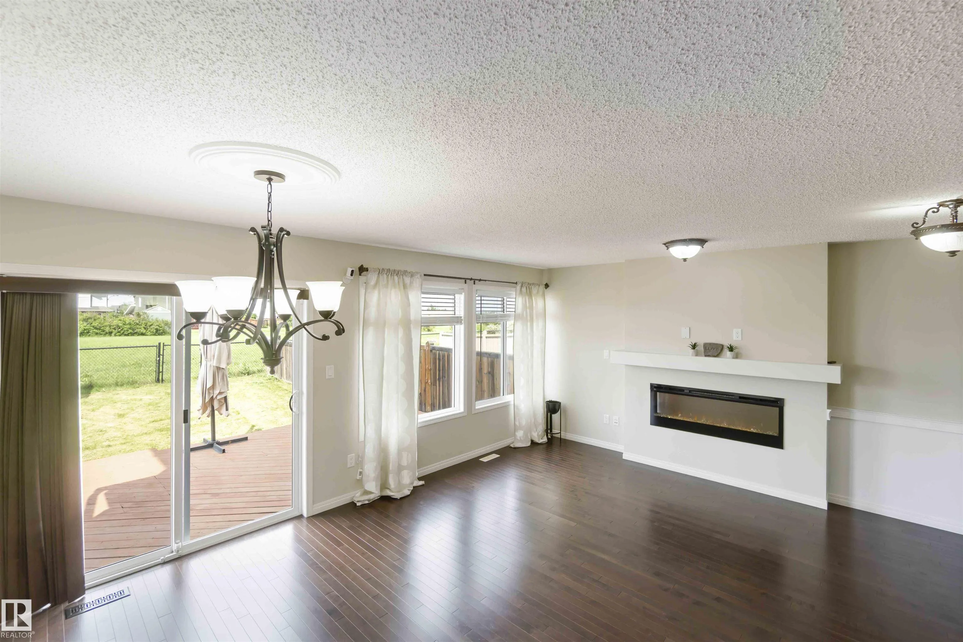 1634 Chapman Way