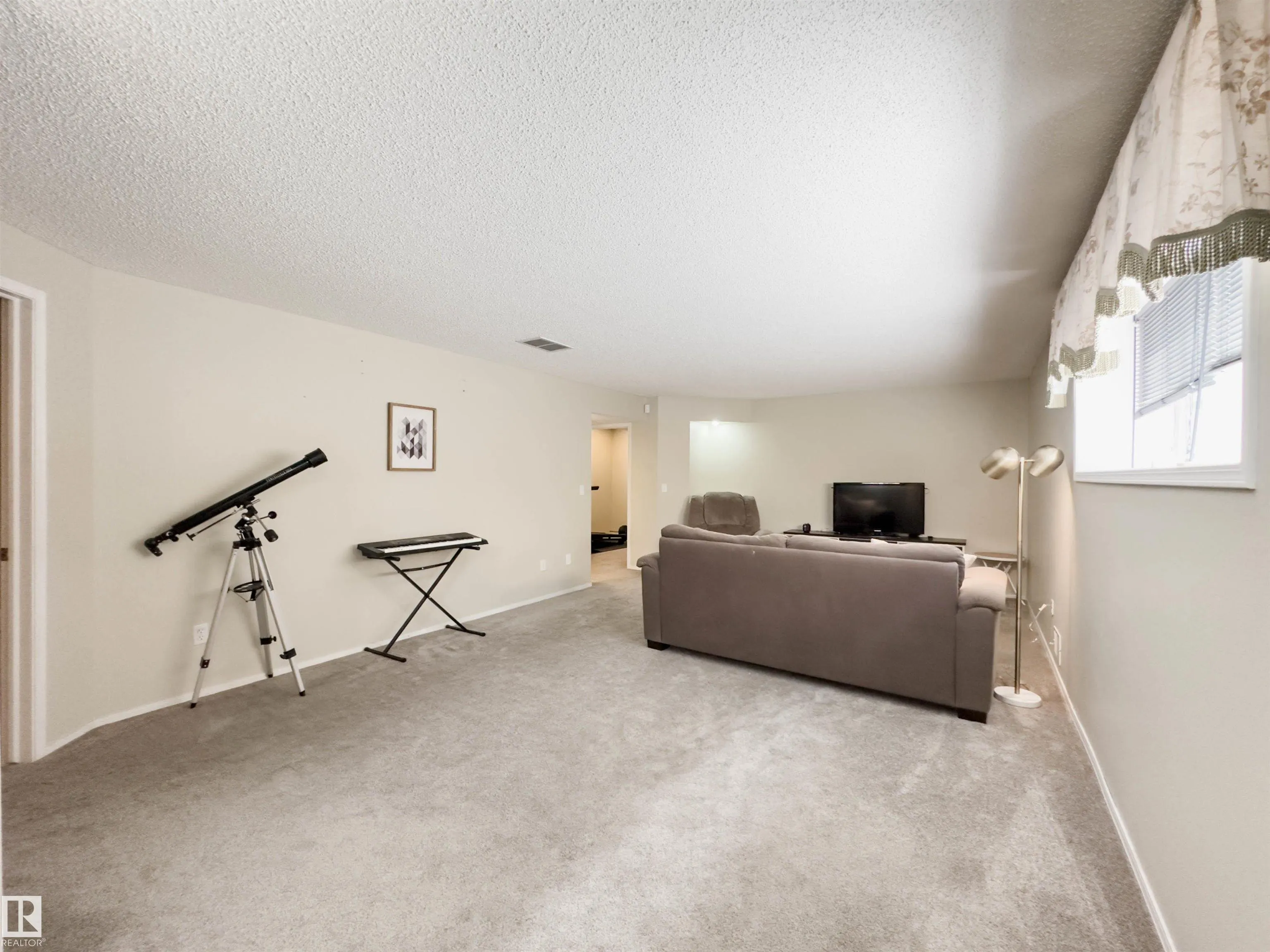 68 NEWMARKET Way