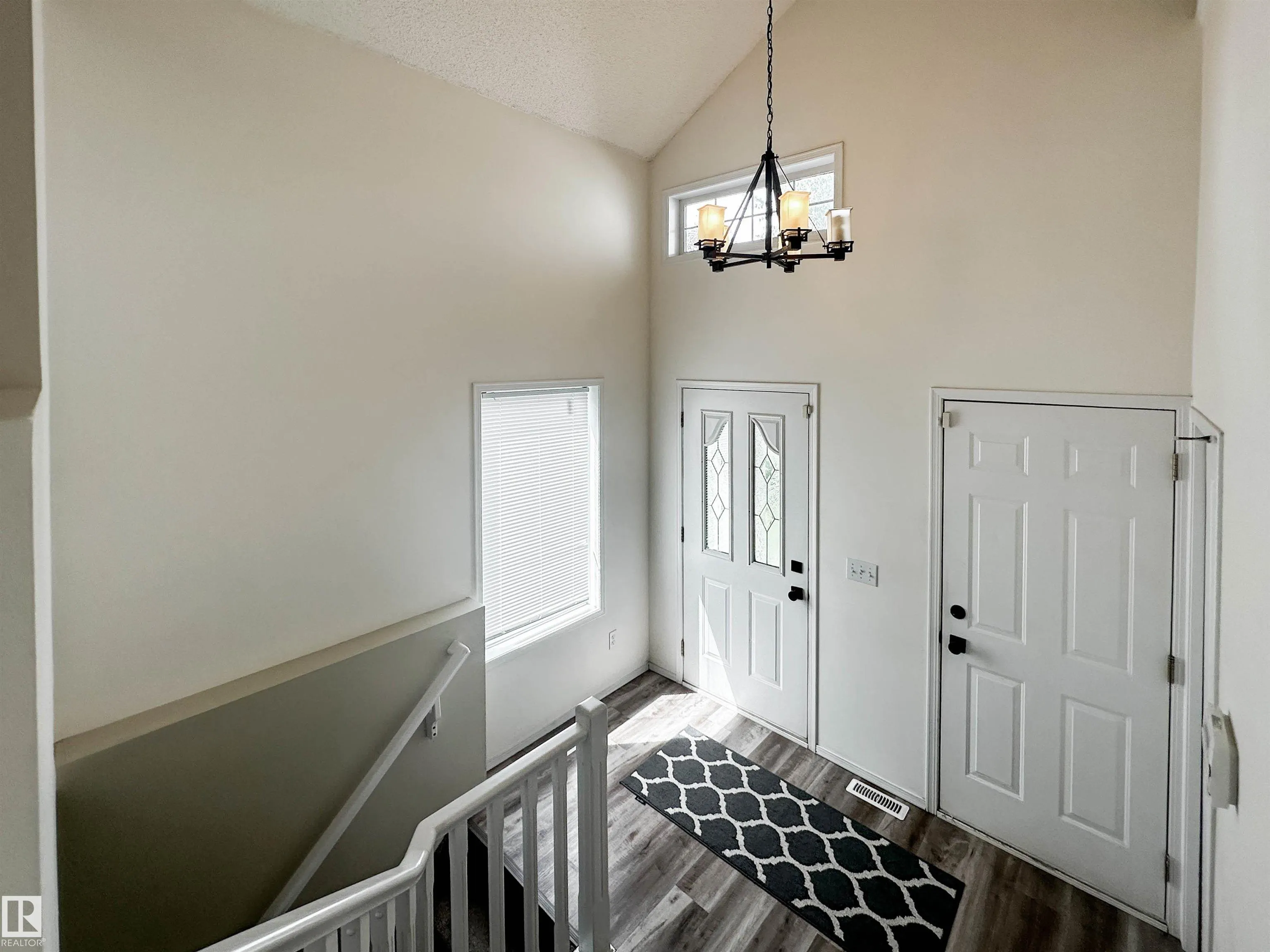 68 NEWMARKET Way