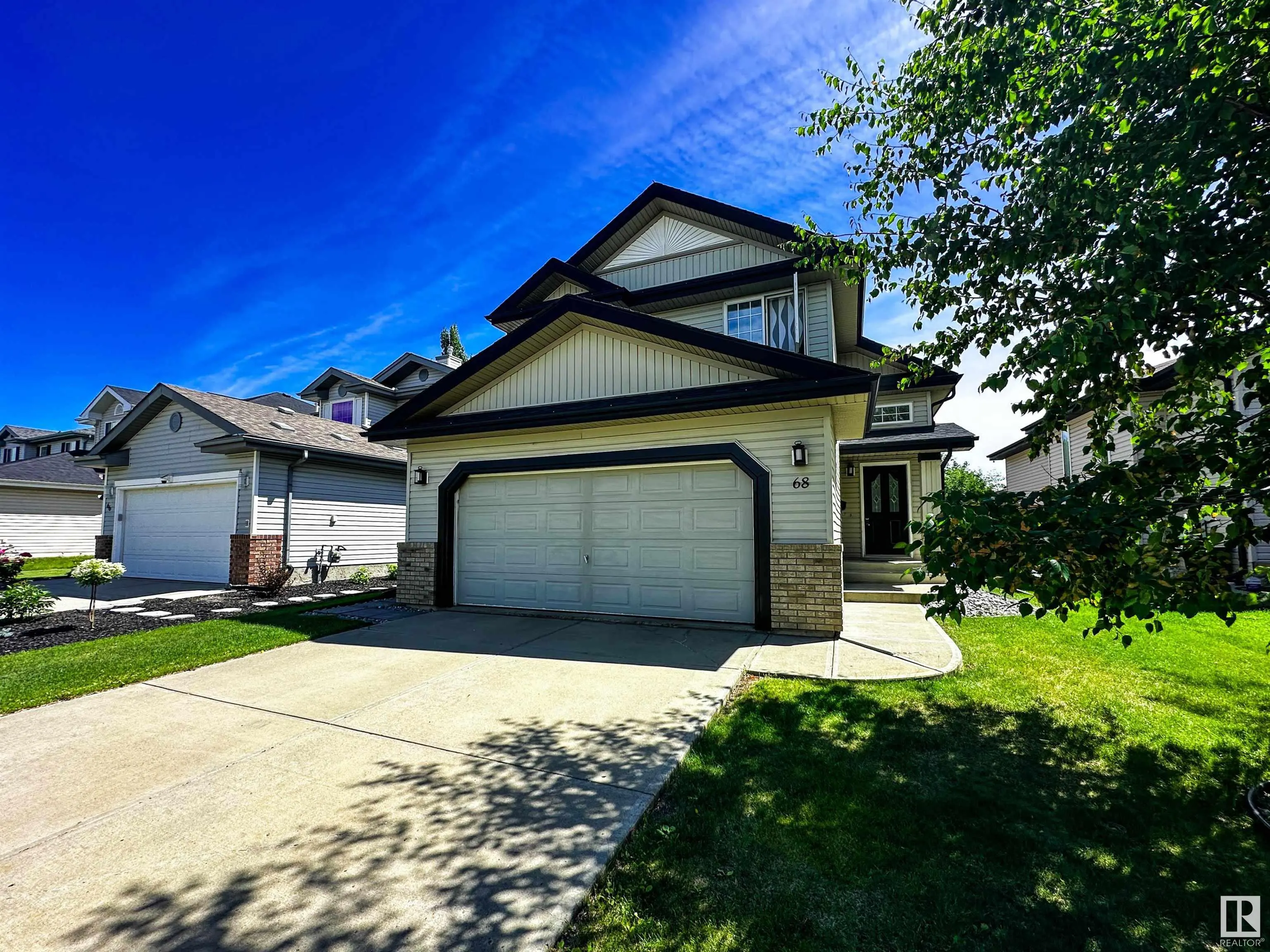 68 NEWMARKET Way