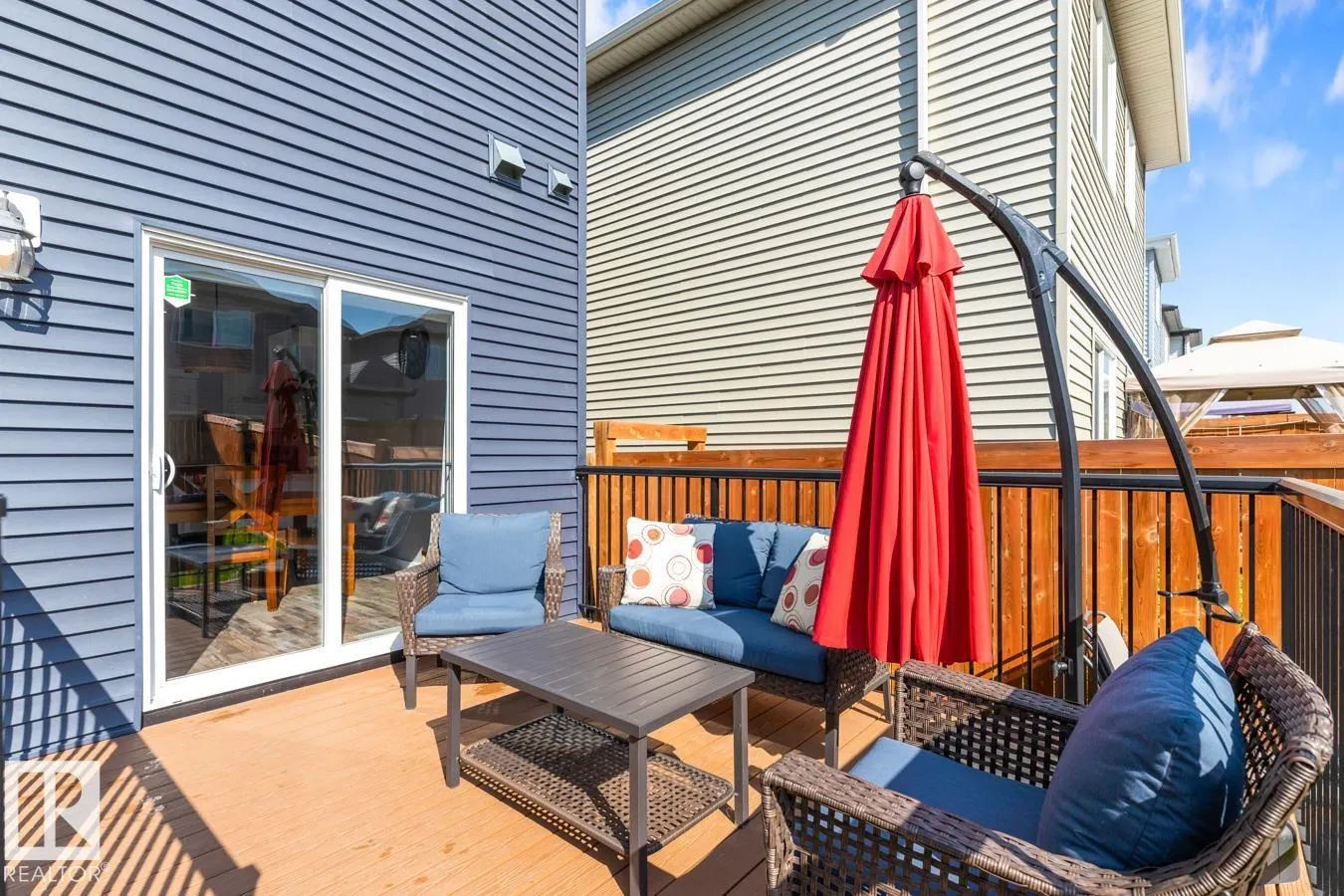 1009 BERG Place
