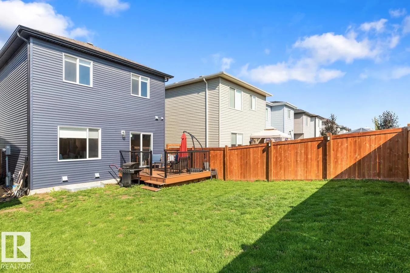 1009 BERG Place
