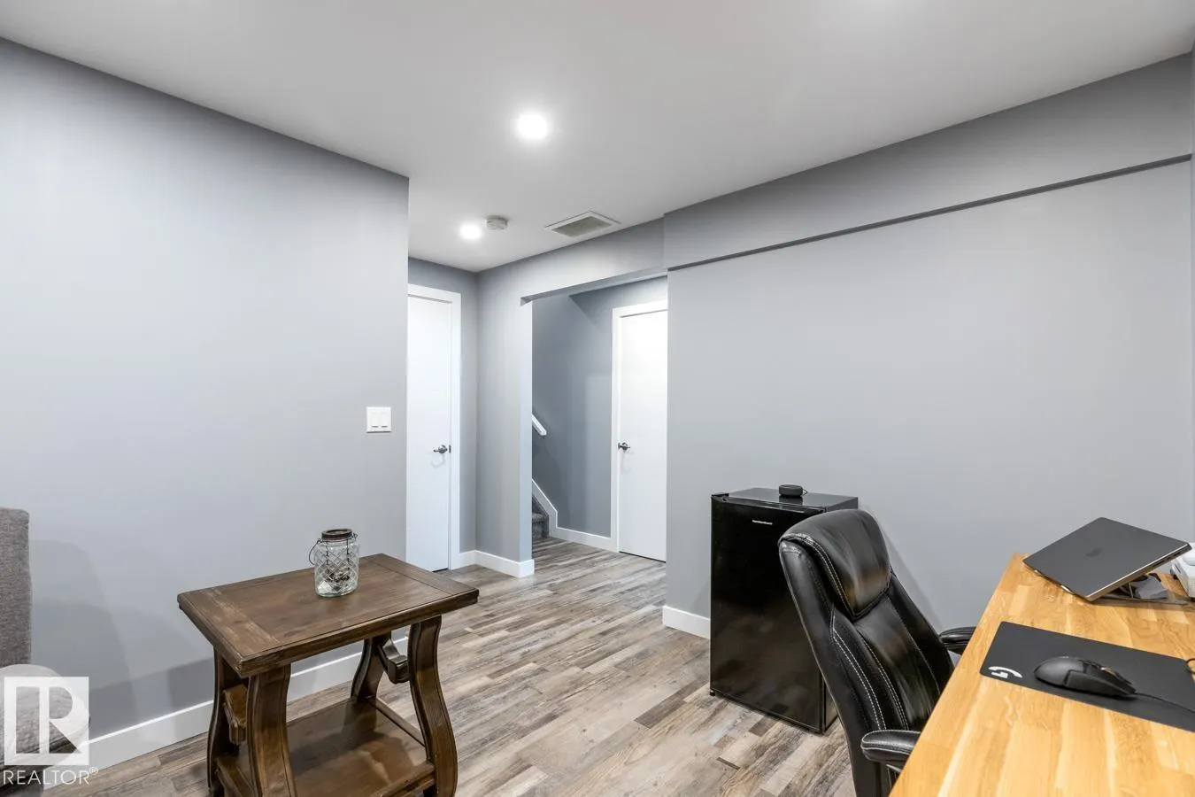 1009 BERG Place