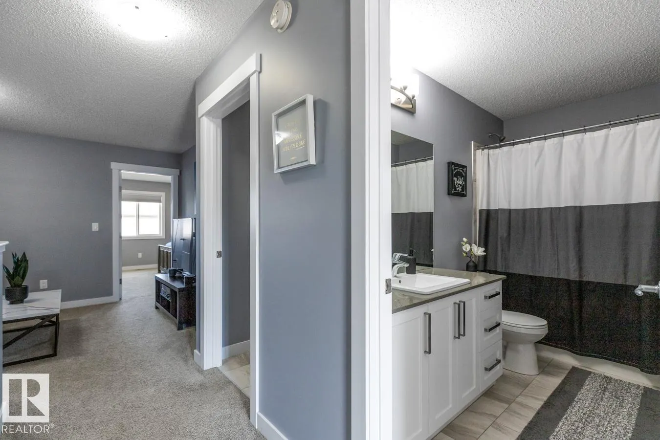 1009 BERG Place