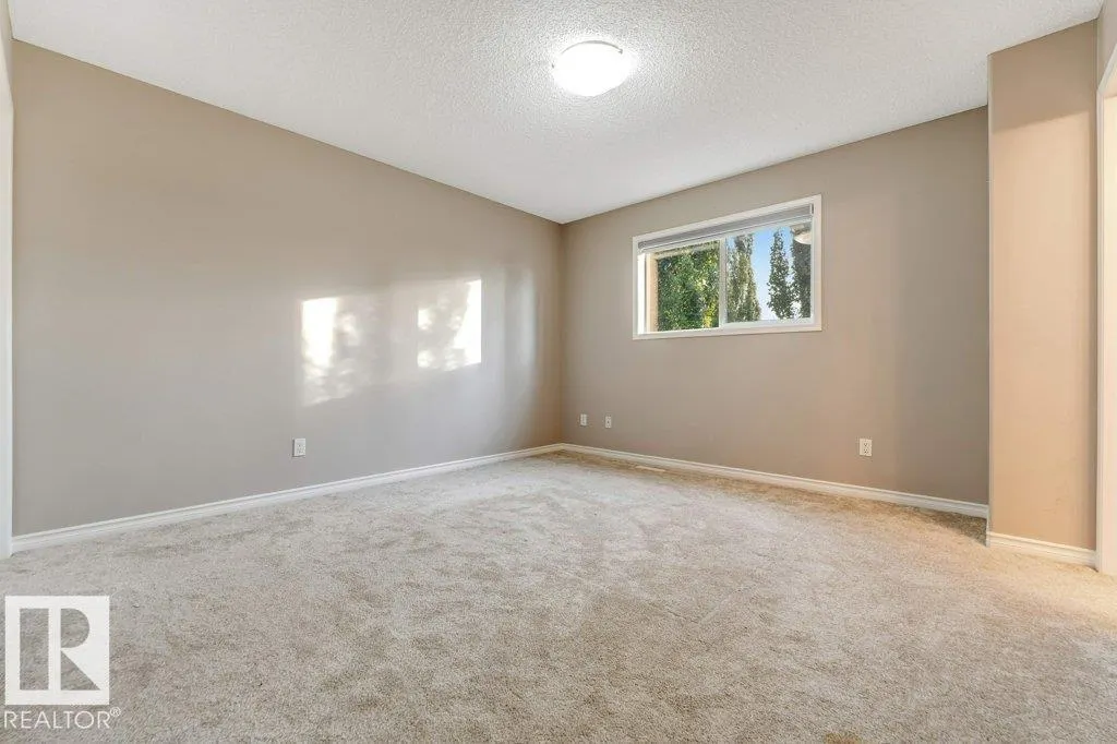 123 CHAMPLAIN Place
