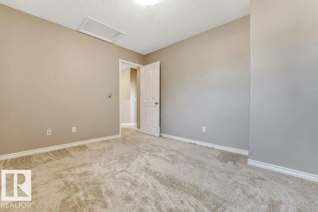123 CHAMPLAIN Place