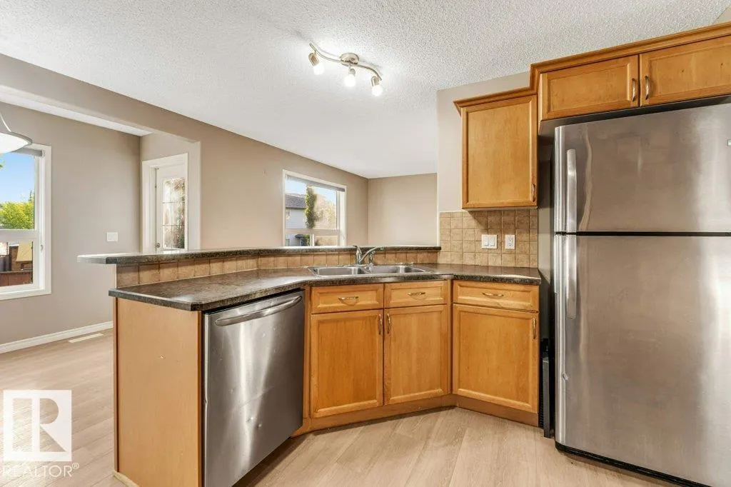 123 CHAMPLAIN Place