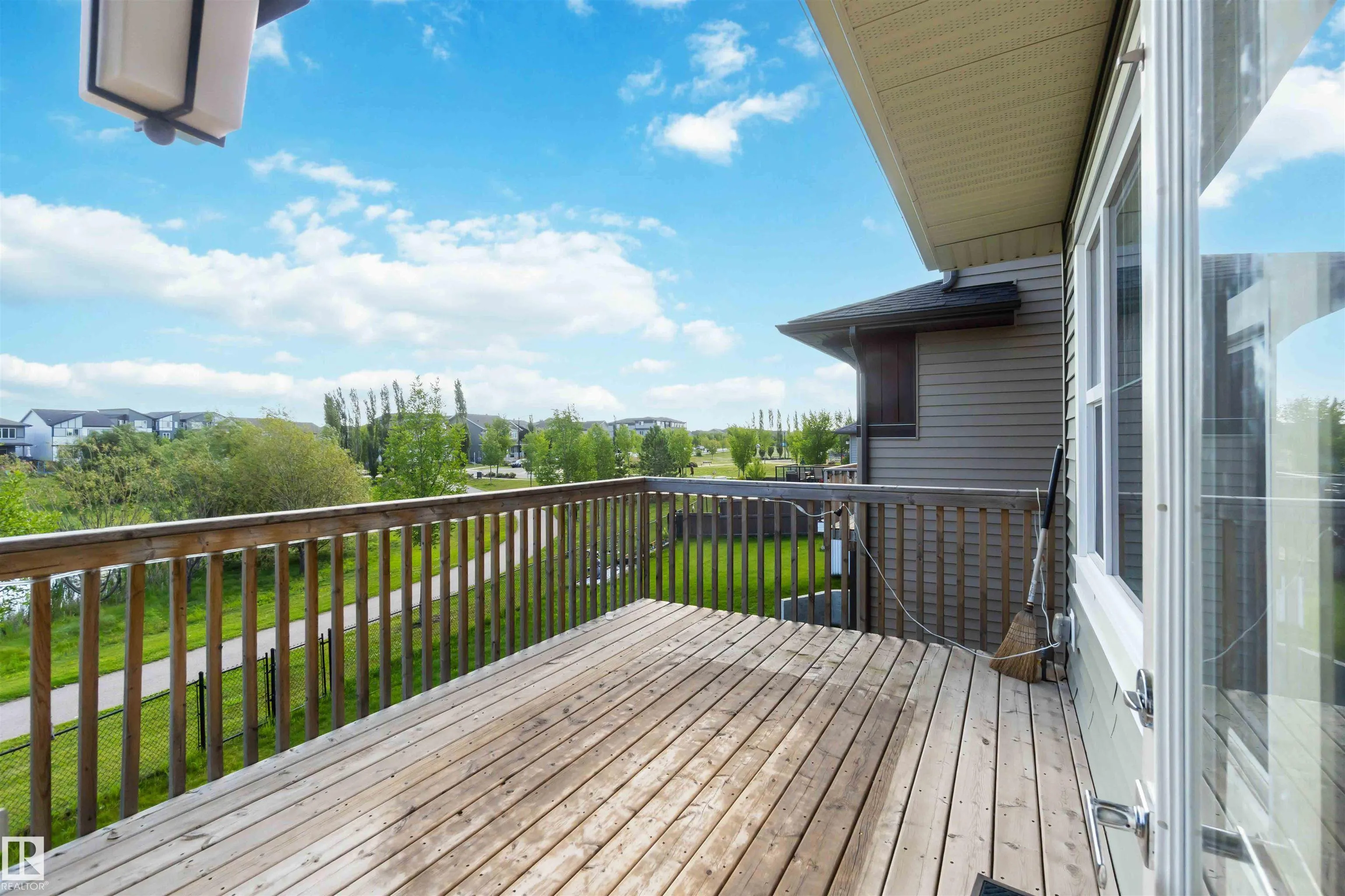 3434 Parker Loop