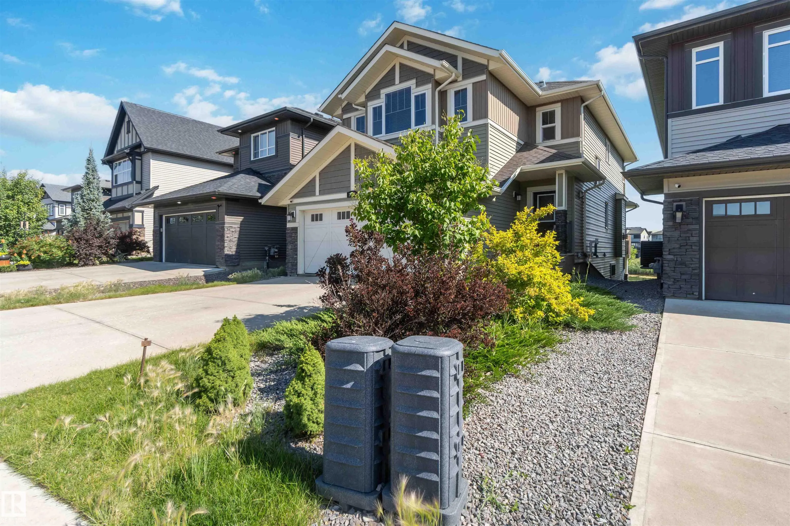 3434 Parker Loop