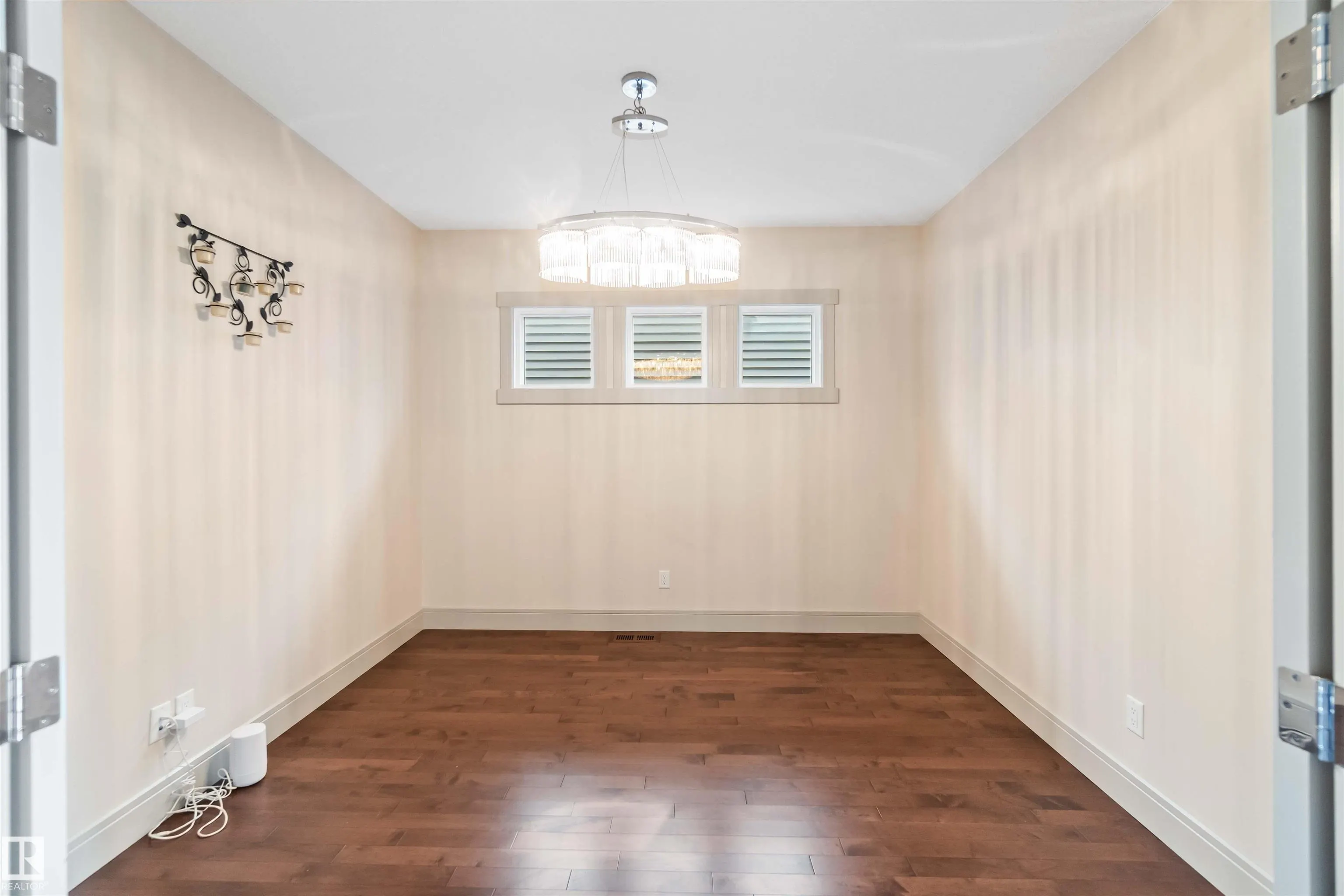 3434 Parker Loop