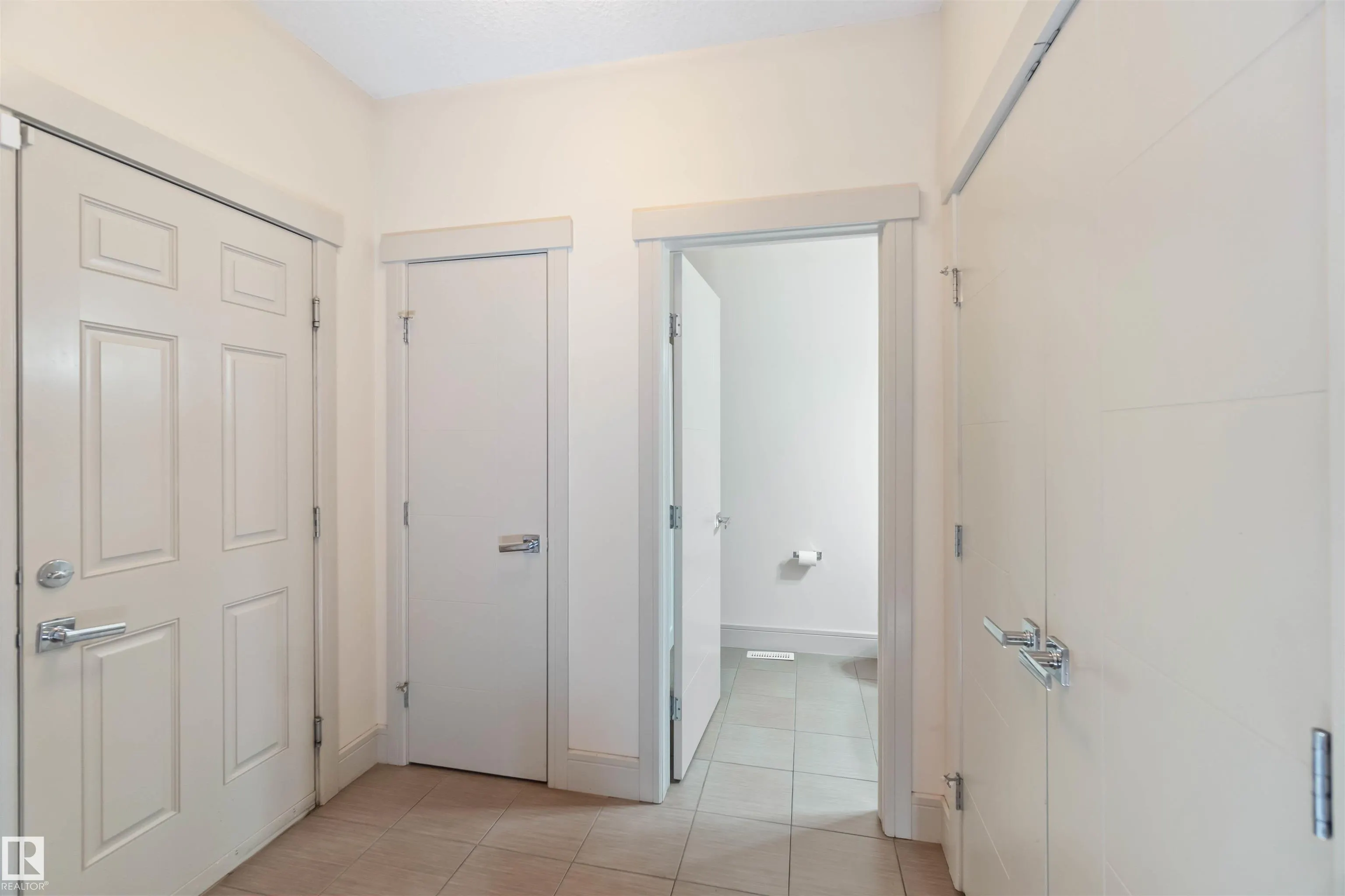3434 Parker Loop