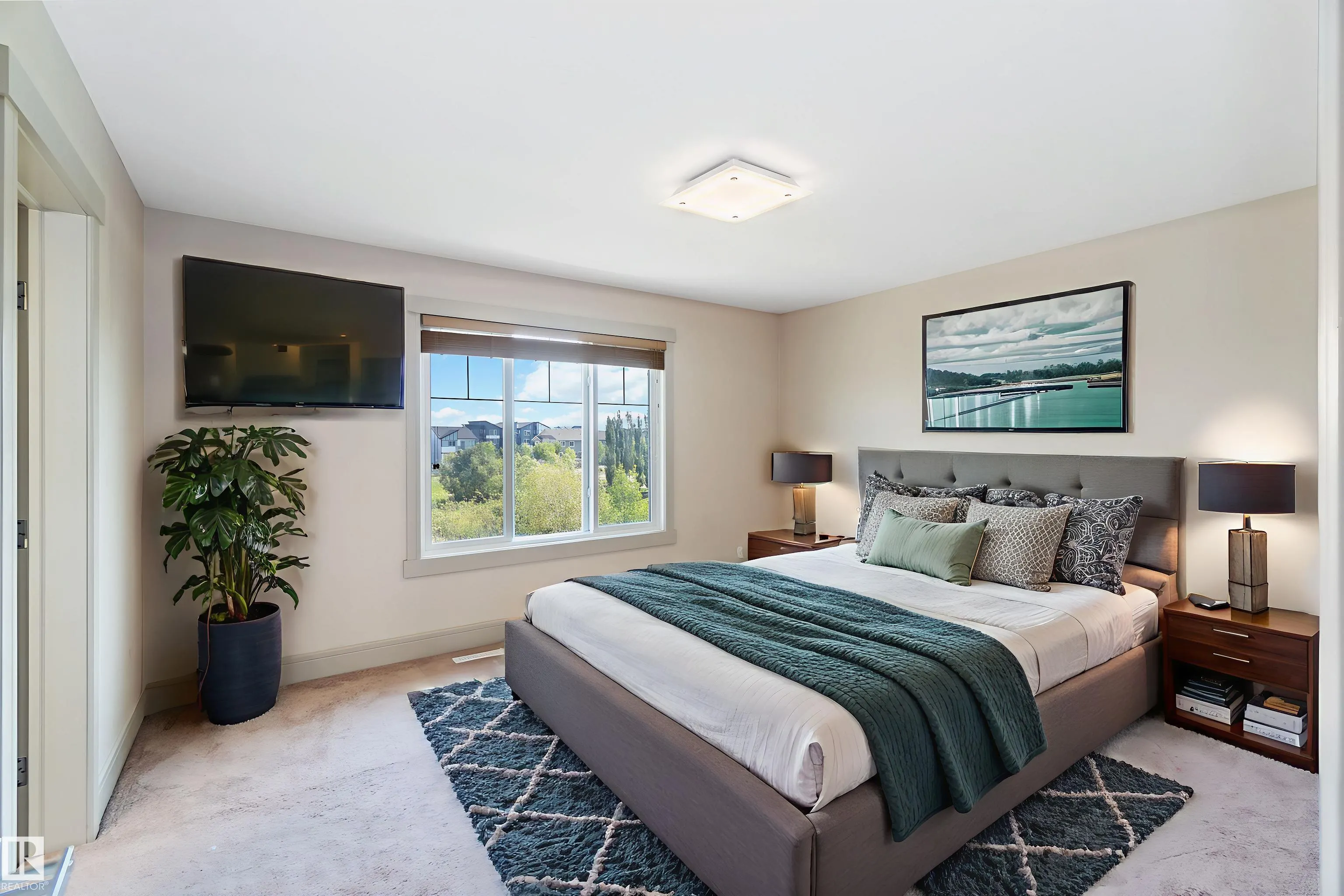 3434 Parker Loop