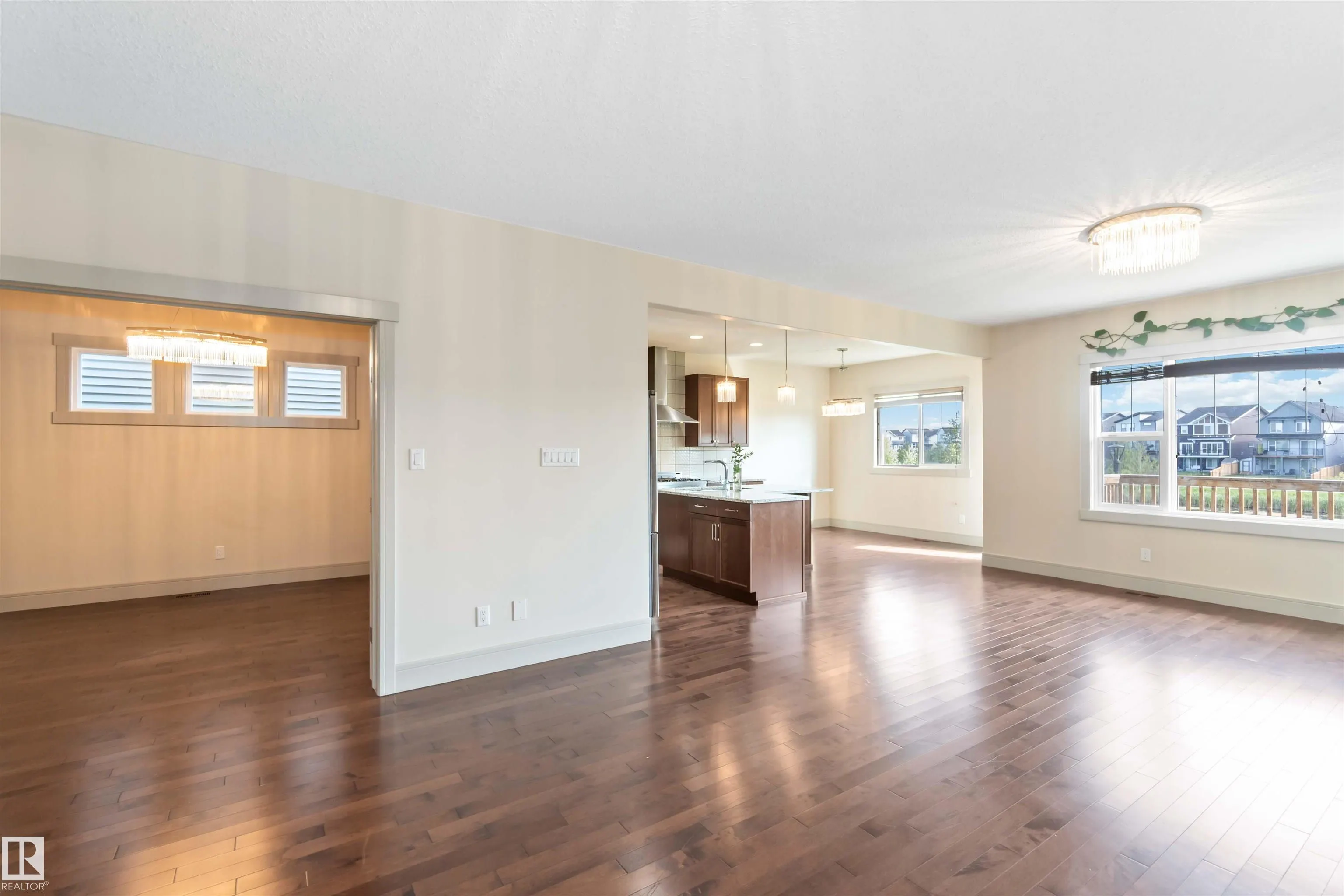 3434 Parker Loop