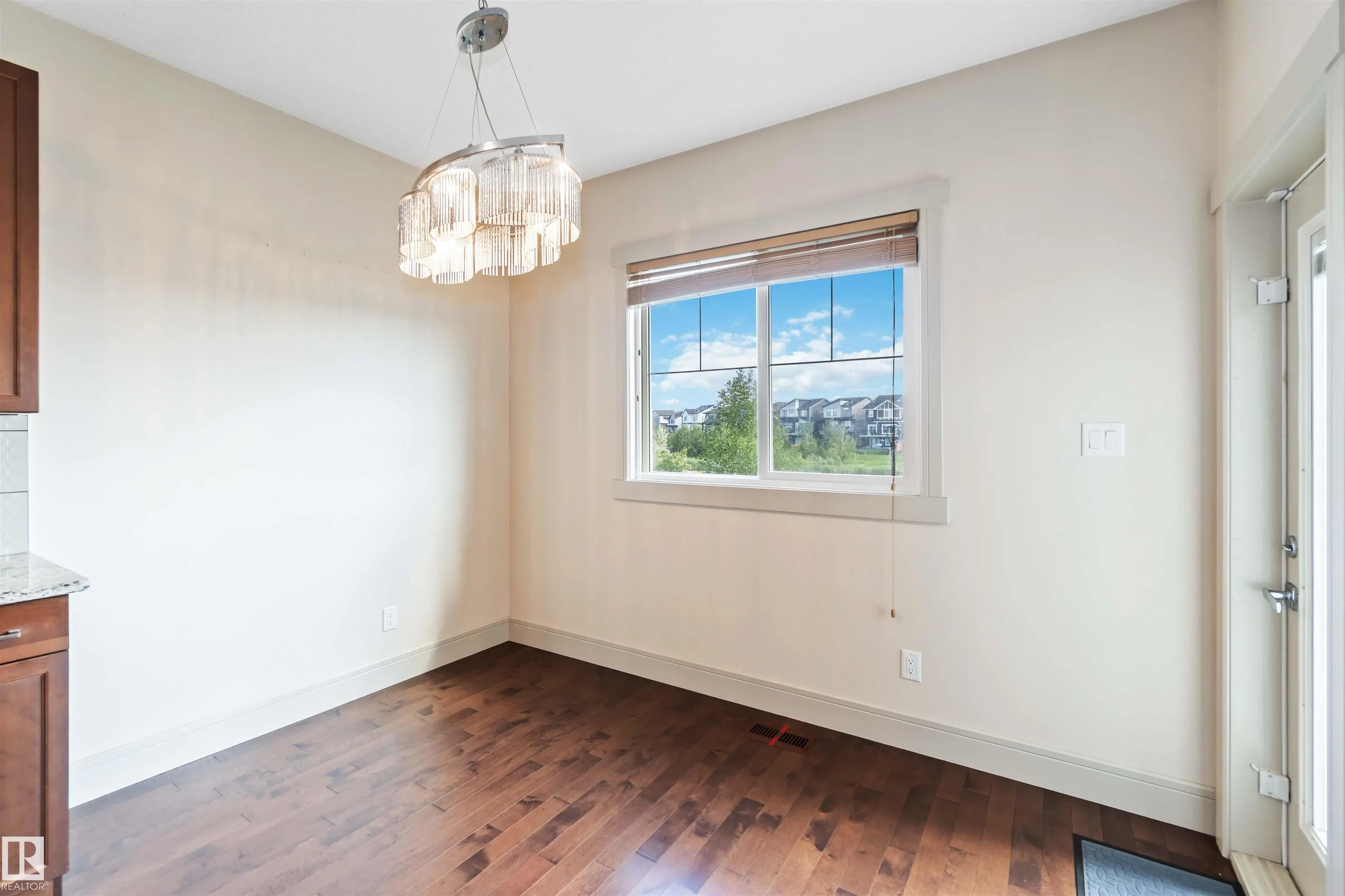 3434 Parker Loop