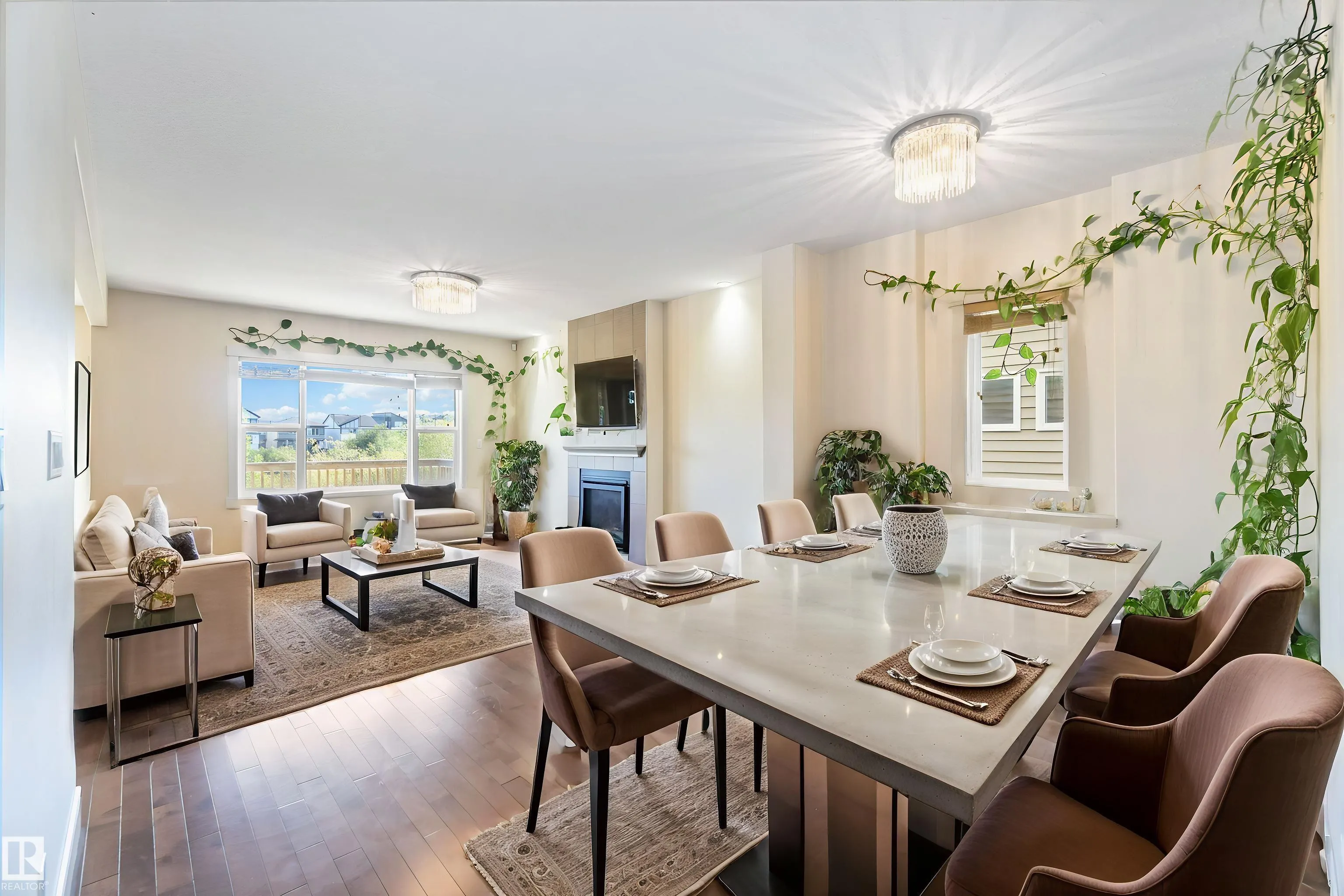 3434 Parker Loop