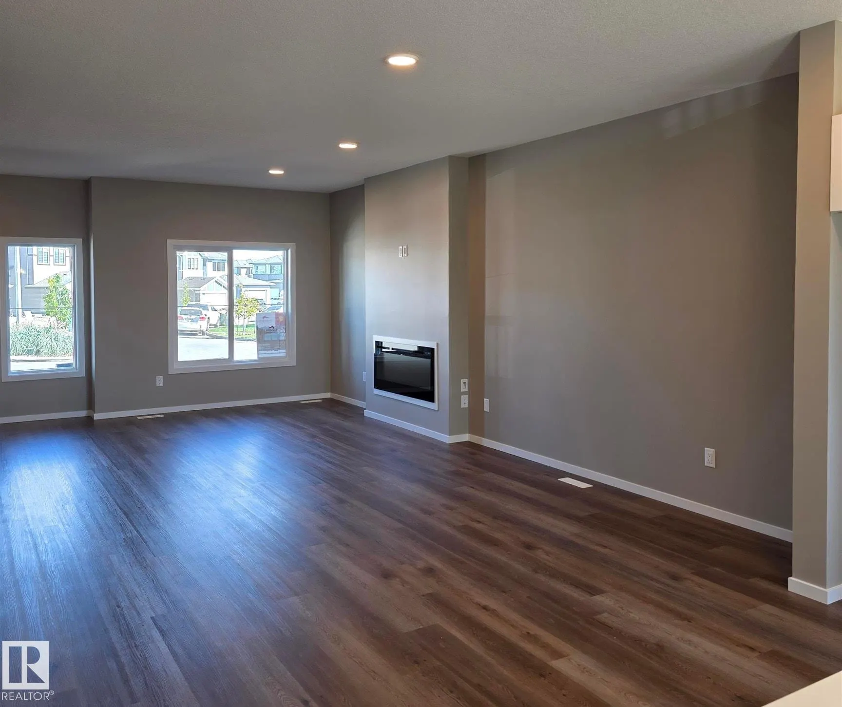 11 SERENO Lane