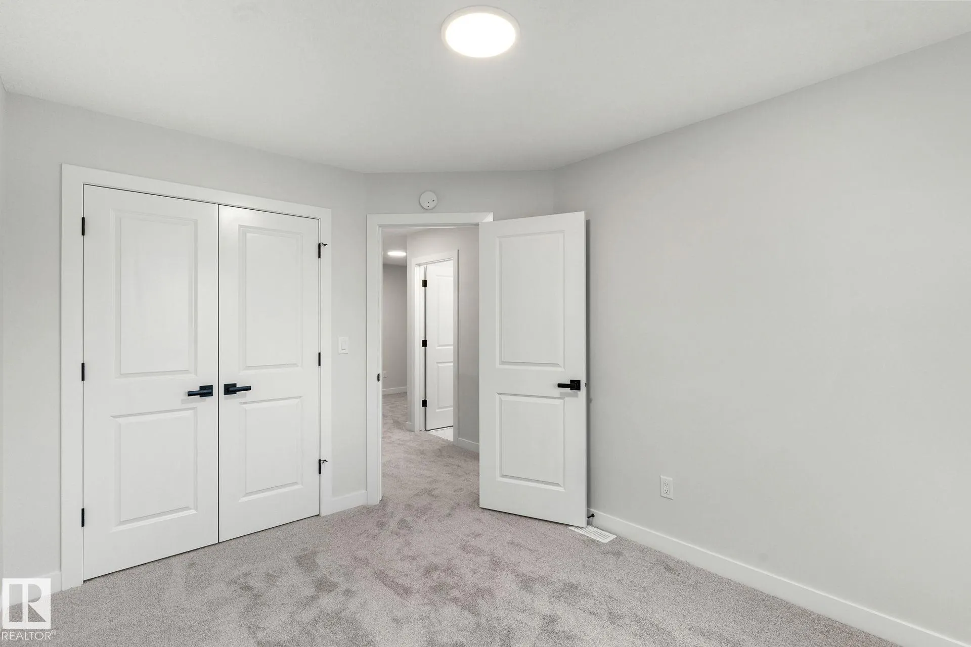 11 SERENO Lane