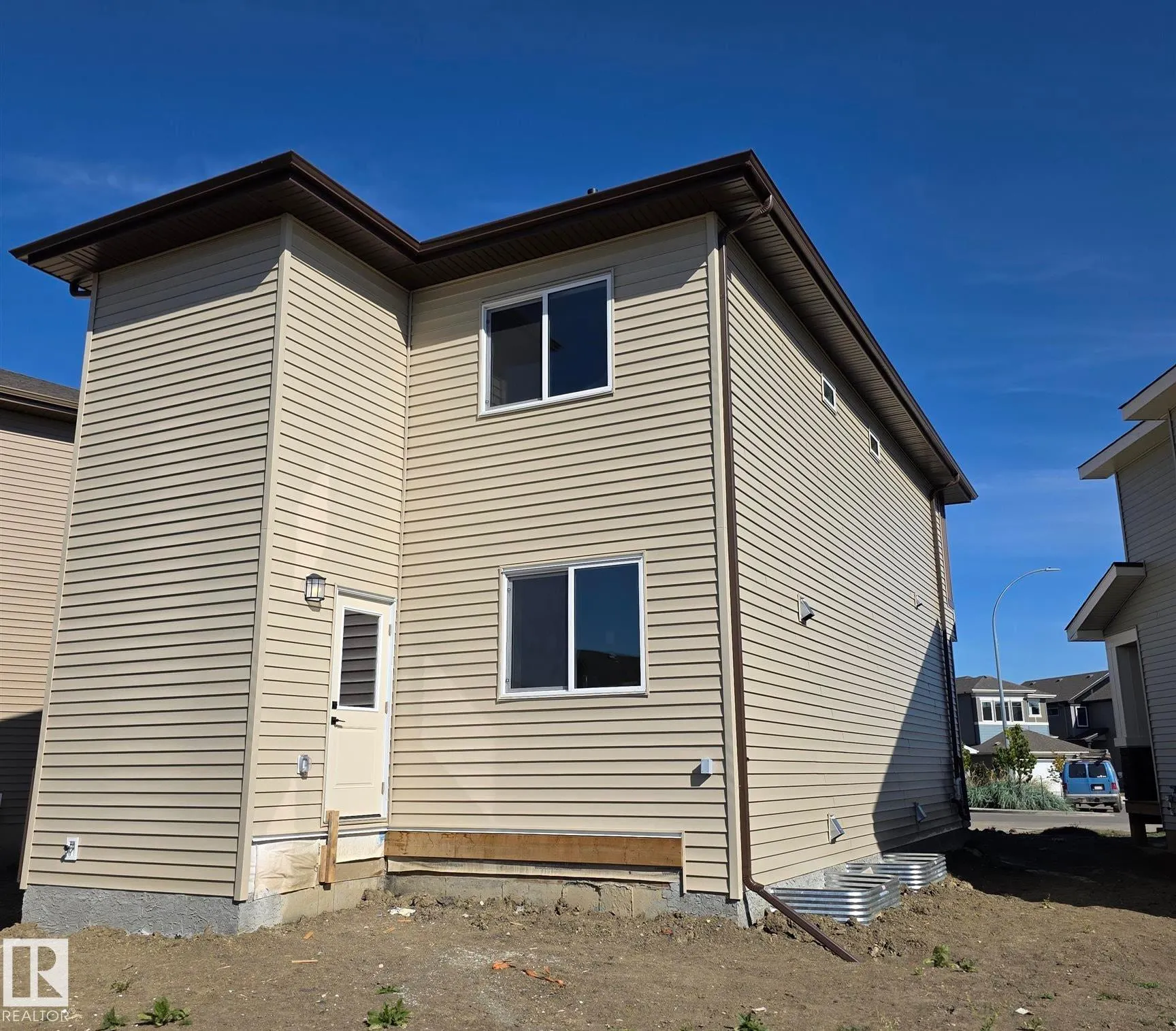 11 SERENO Lane