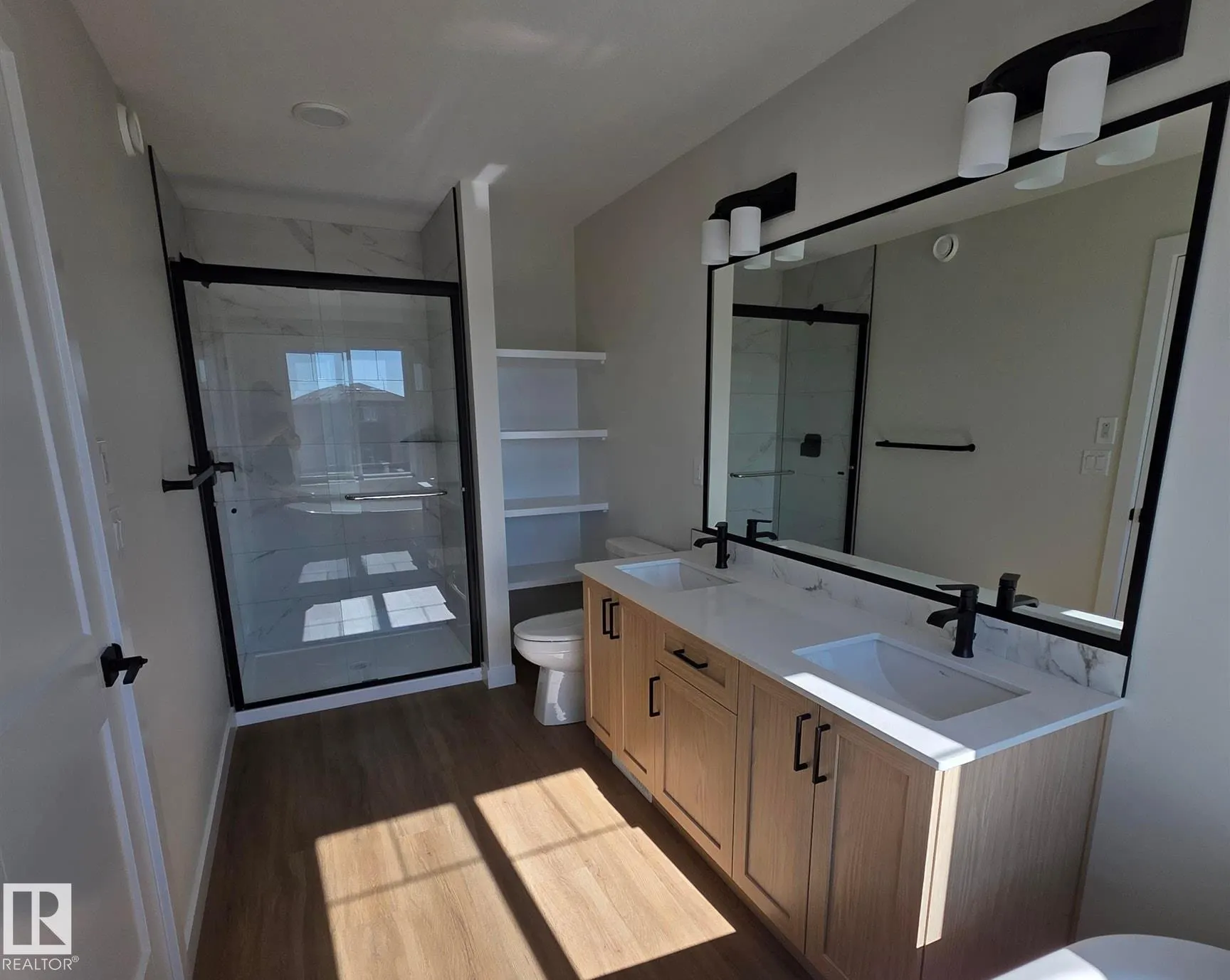22 SERENO Lane