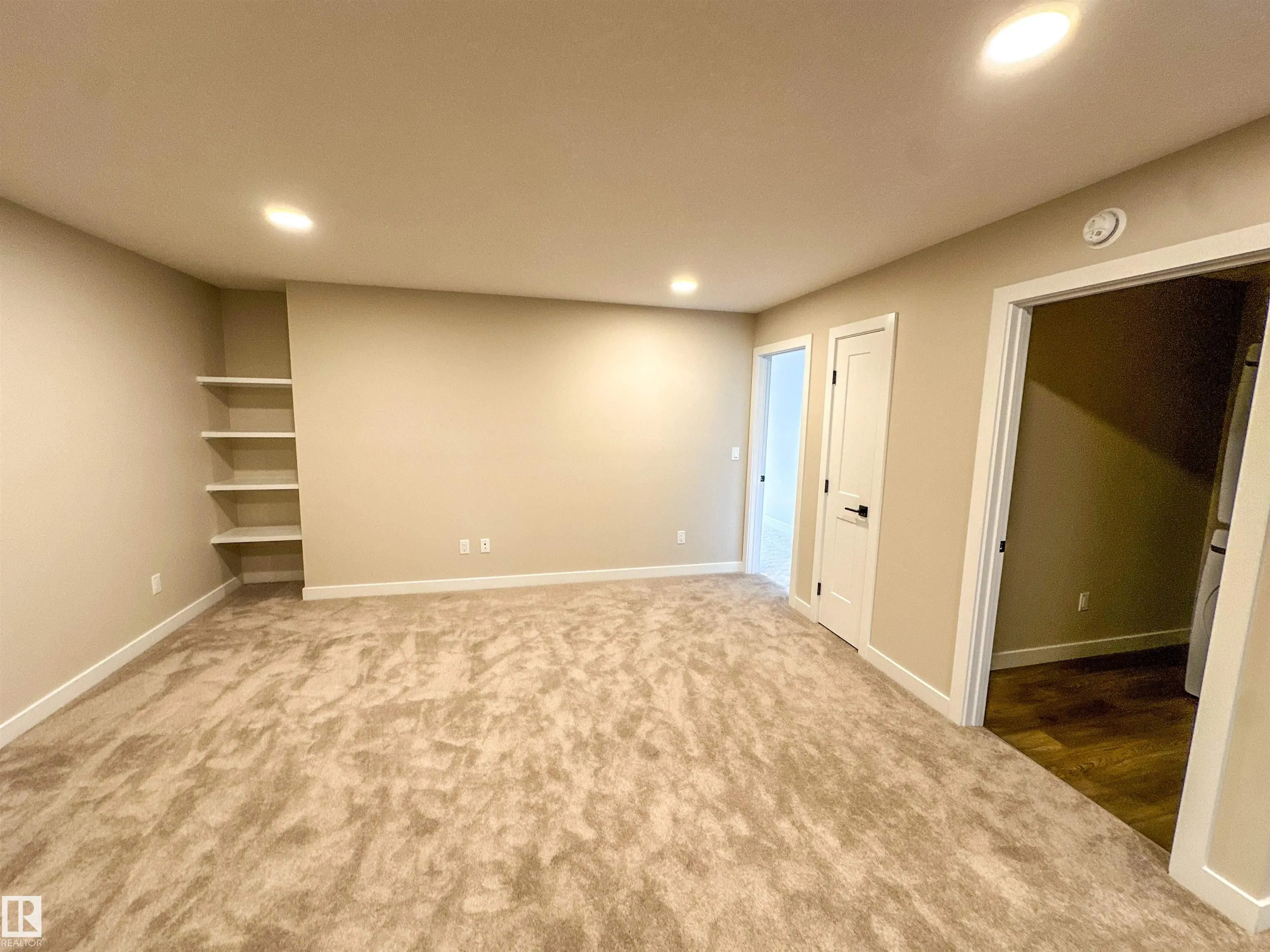 167 CALEDON Crescent