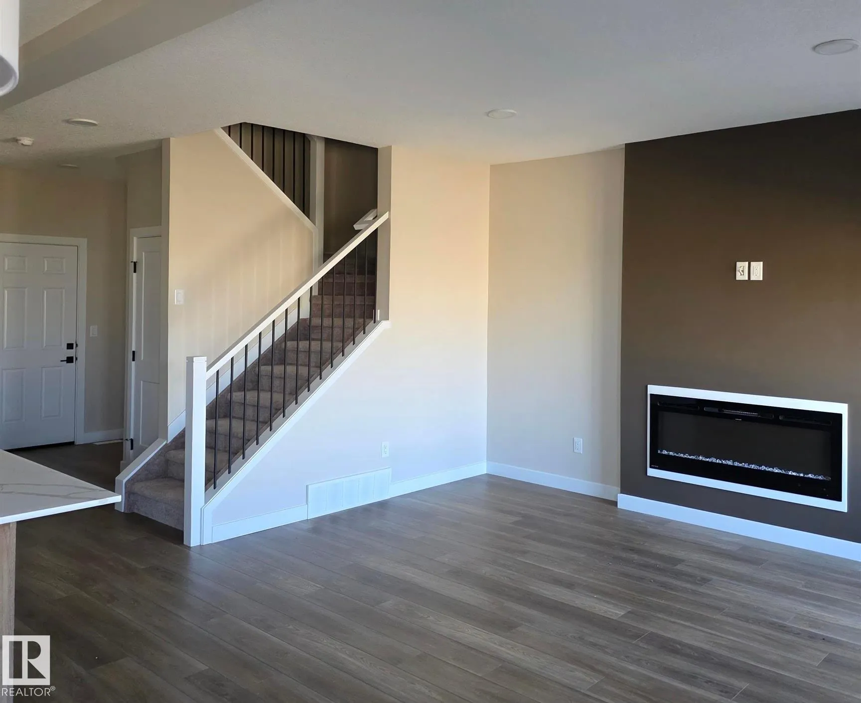 167 CALEDON Crescent