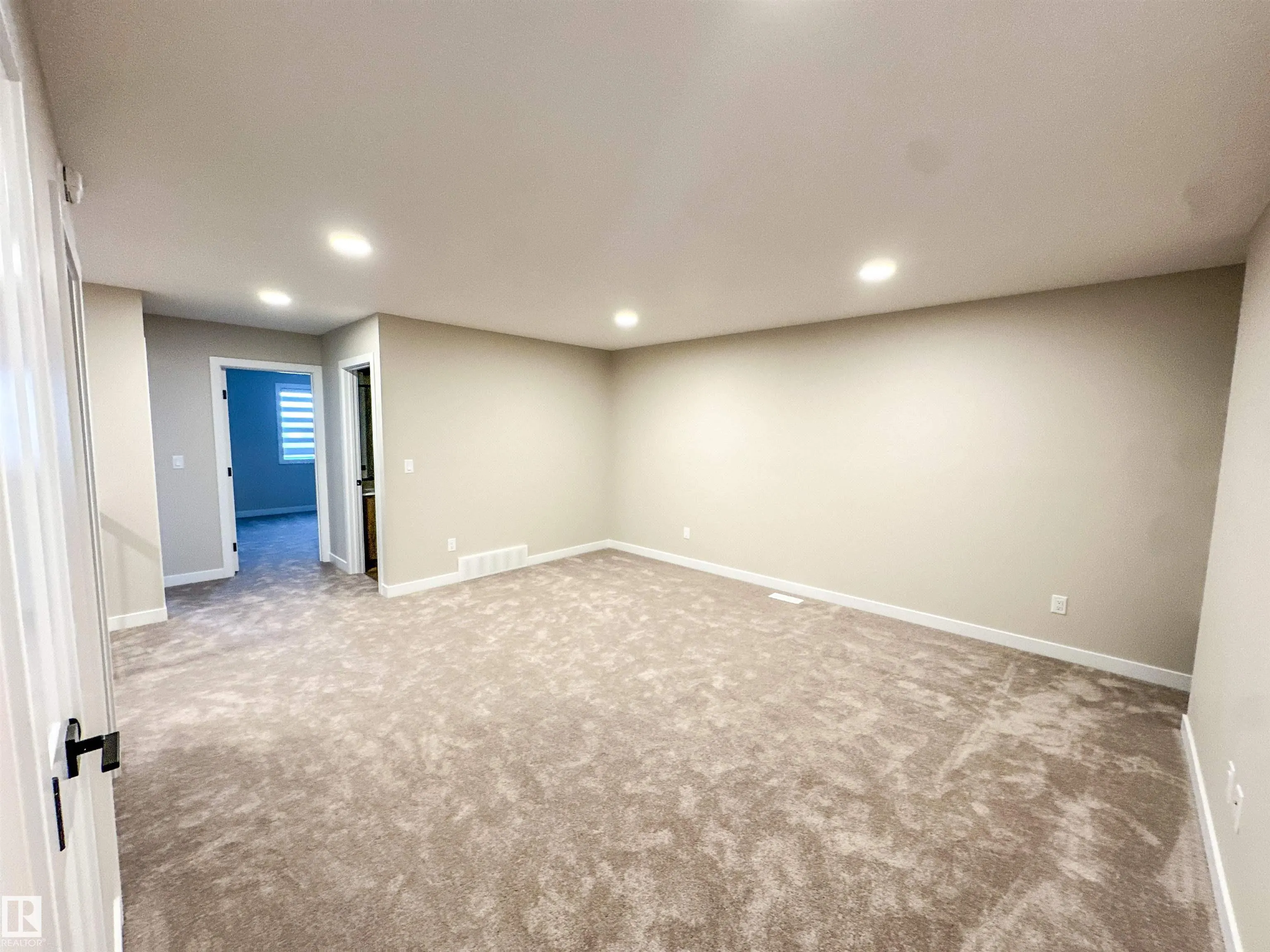 167 CALEDON Crescent