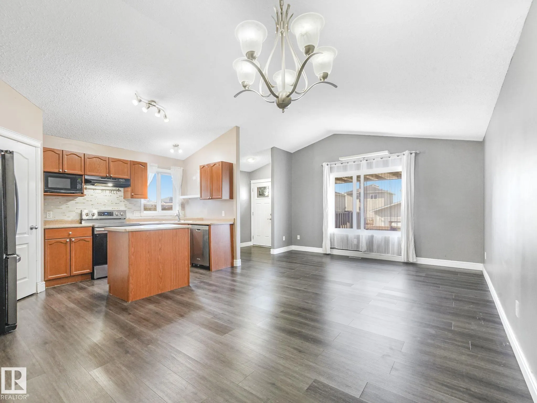 238 AVENA Circle