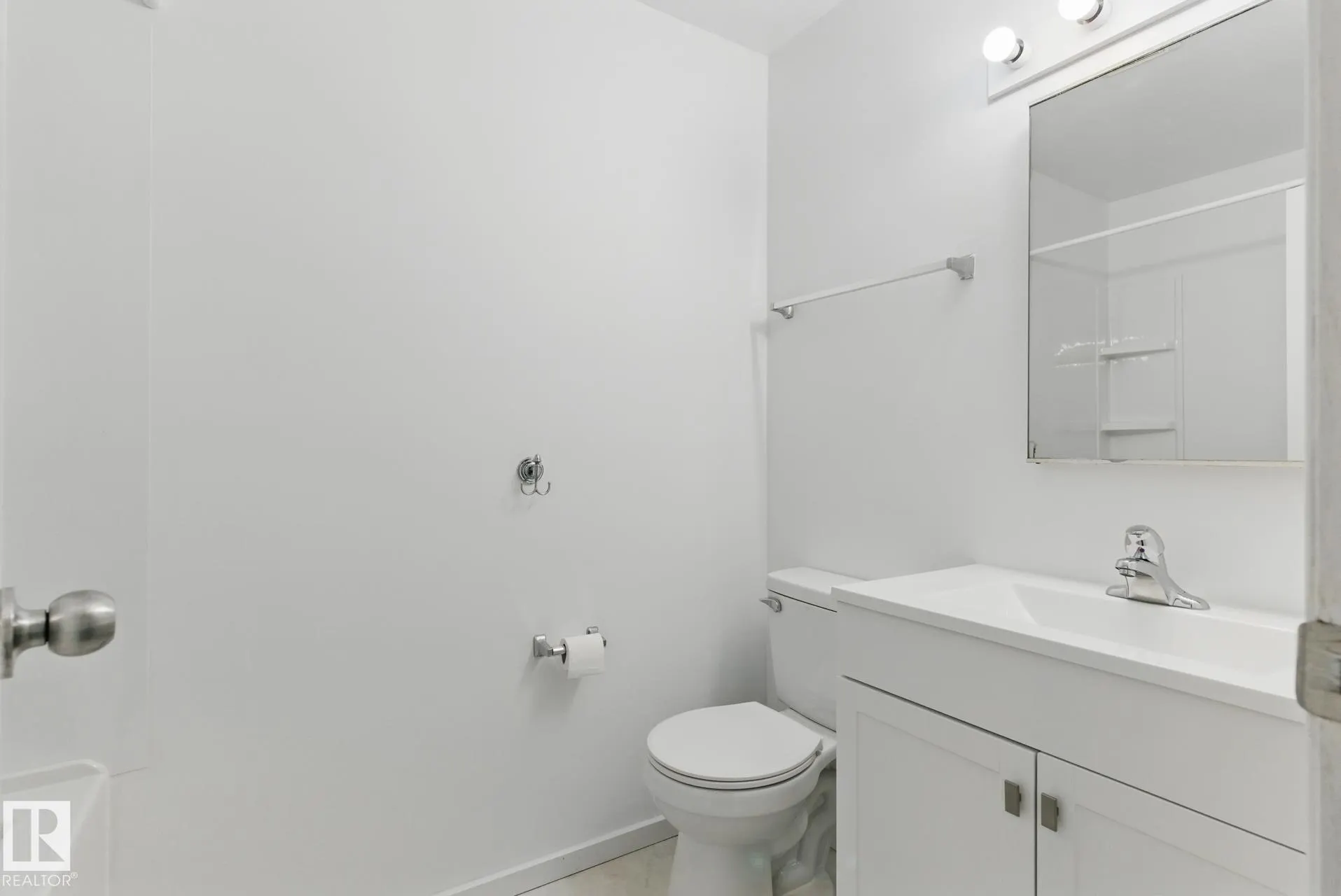 9 GRANDIN WOODS Estates