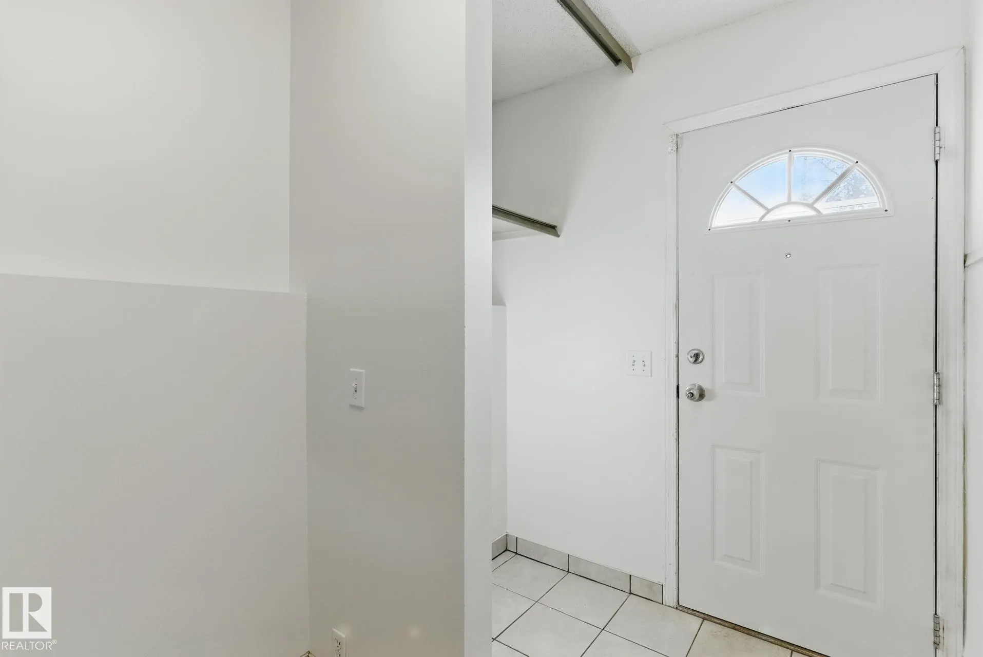 9 GRANDIN WOODS Estates