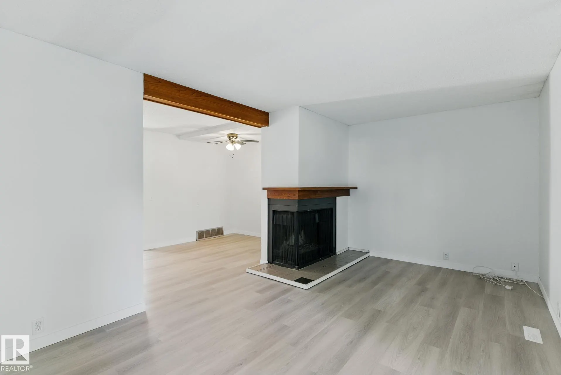 9 GRANDIN WOODS Estates