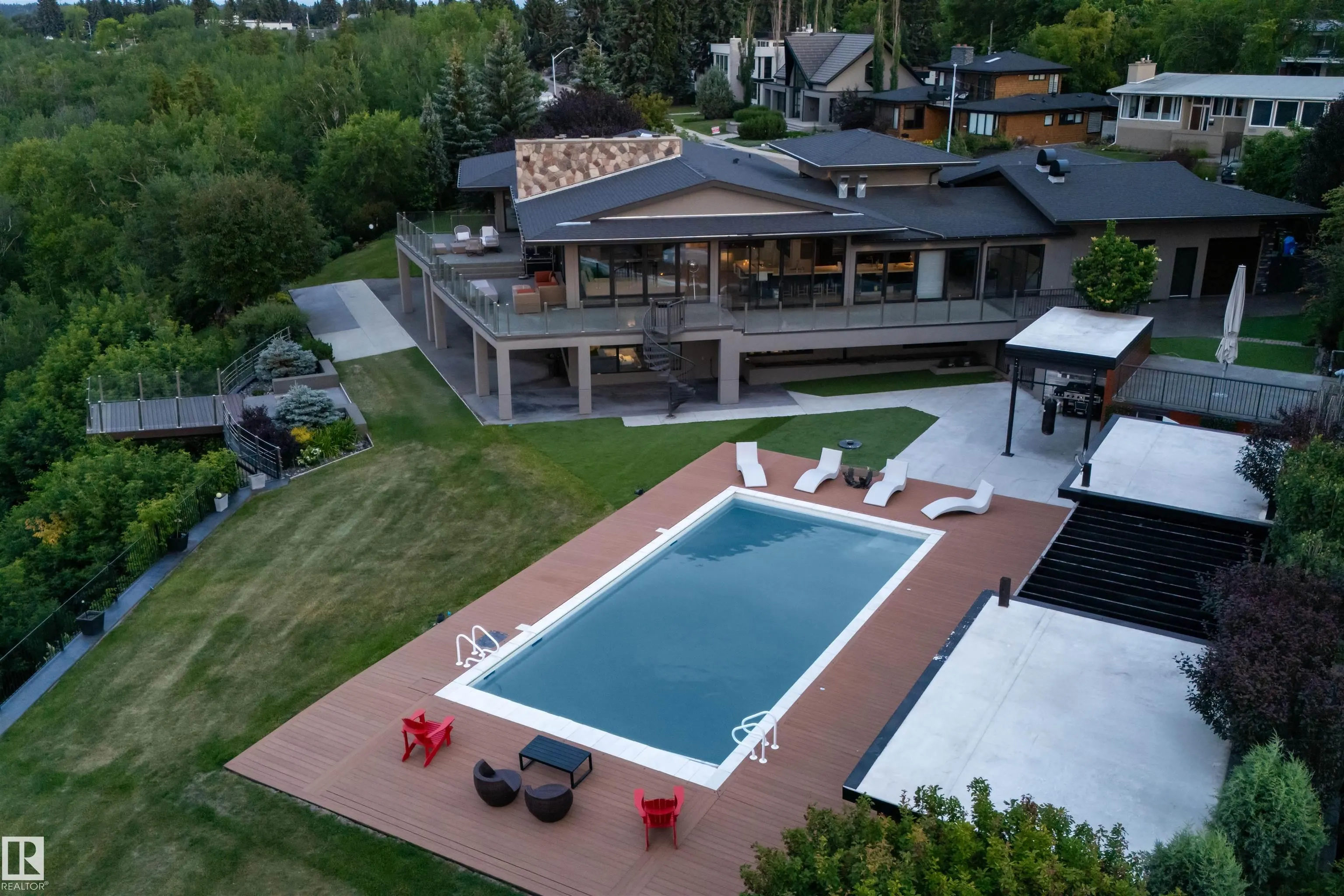 13758 VALLEYVIEW Drive