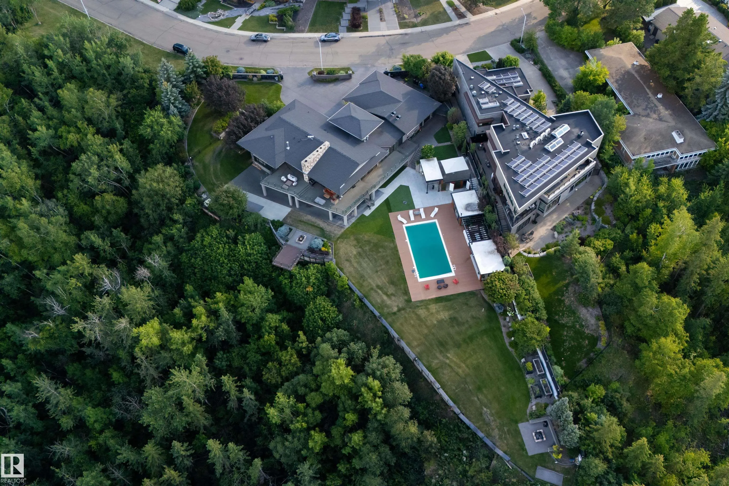 13758 VALLEYVIEW Drive