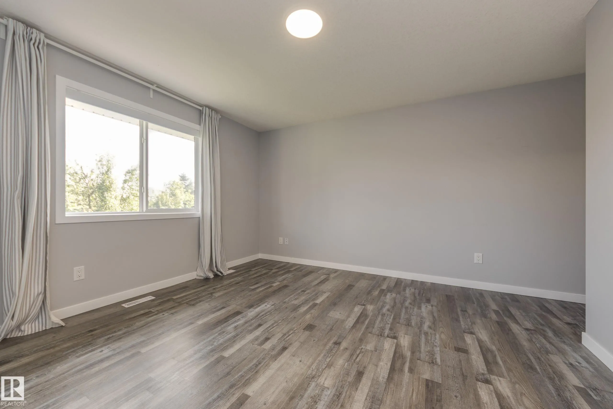 129 RIDGEBROOK Road