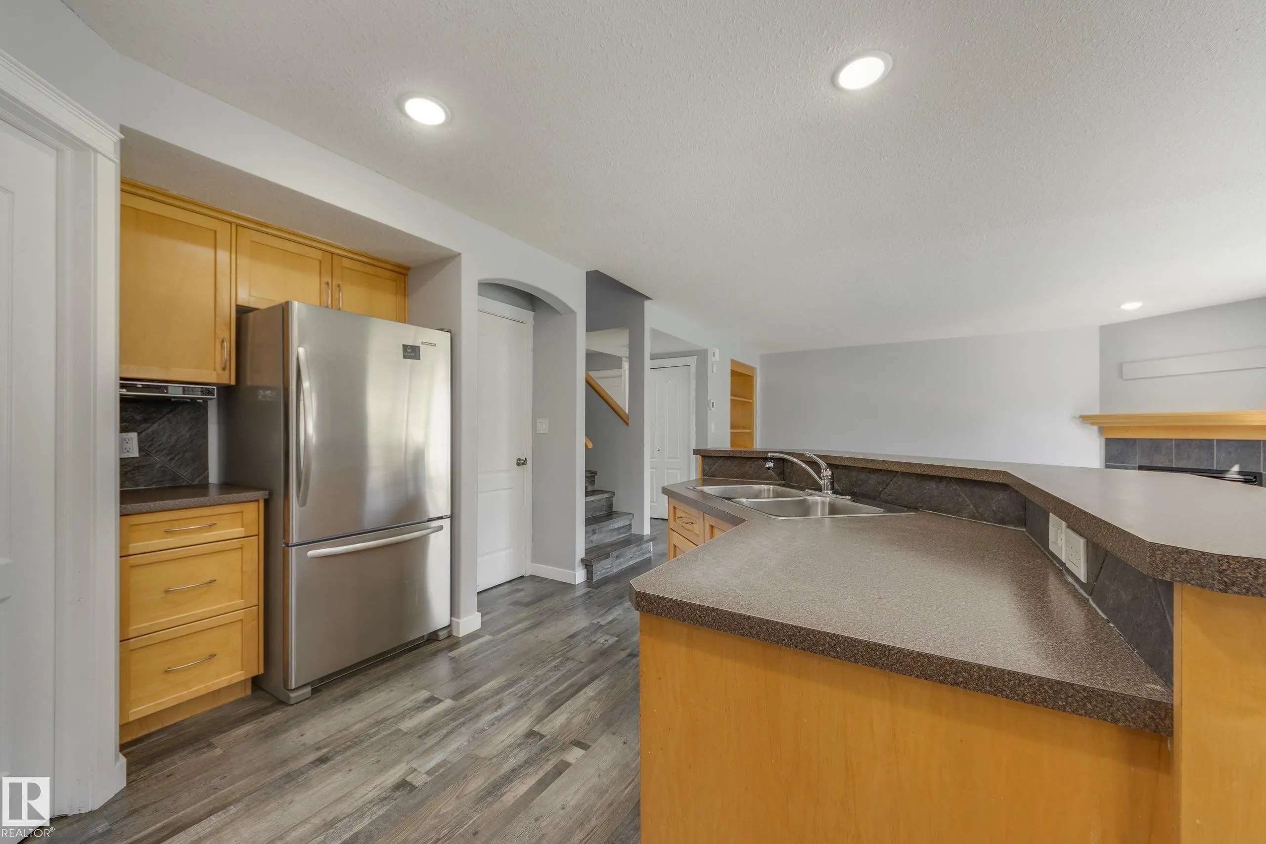 129 RIDGEBROOK Road