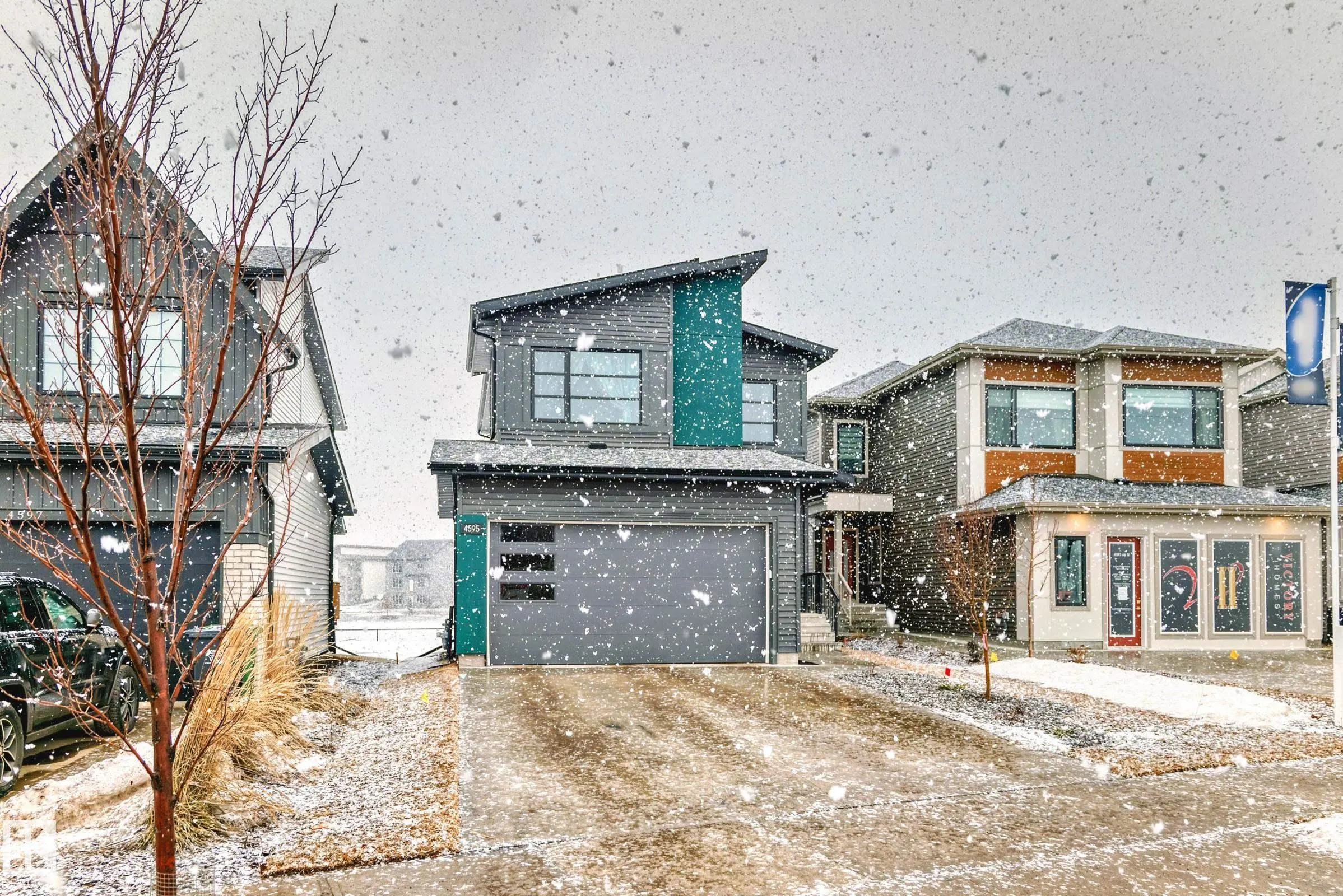 4595 66 St