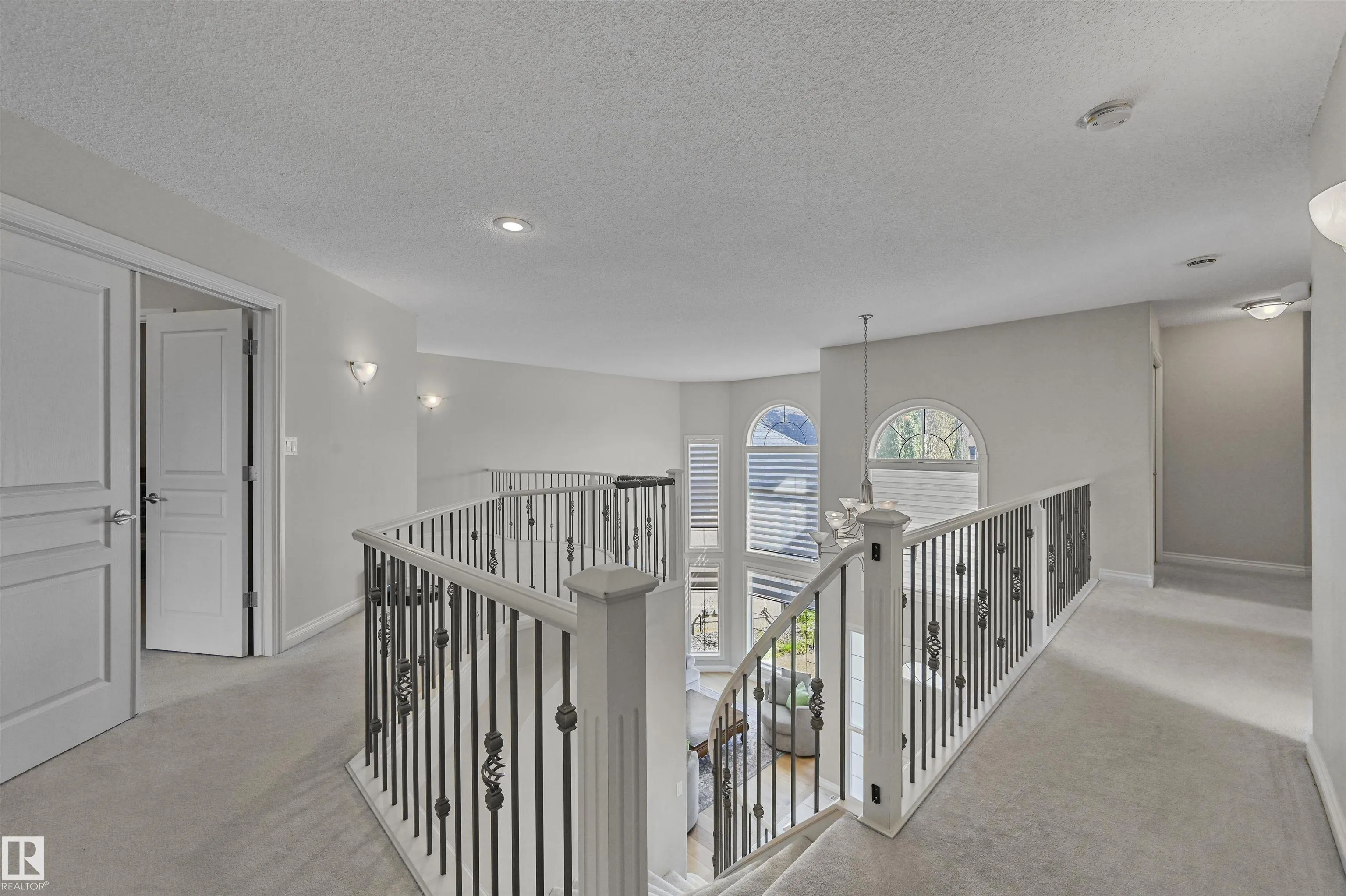 1516 THOROGOOD Close