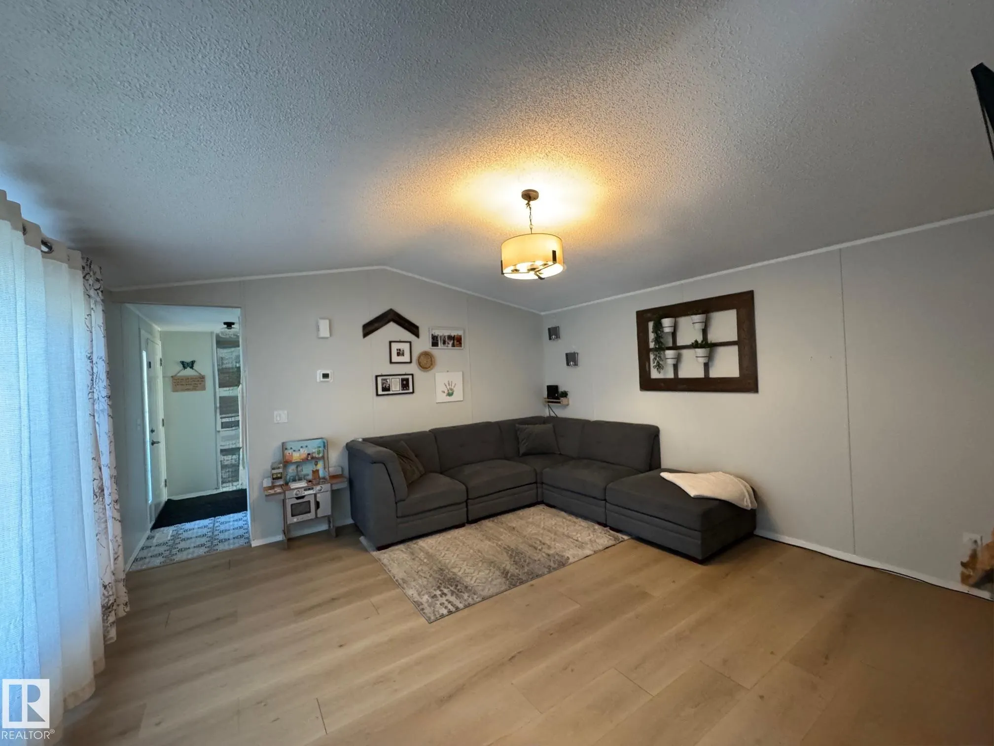 44 JUTLAND Crescent