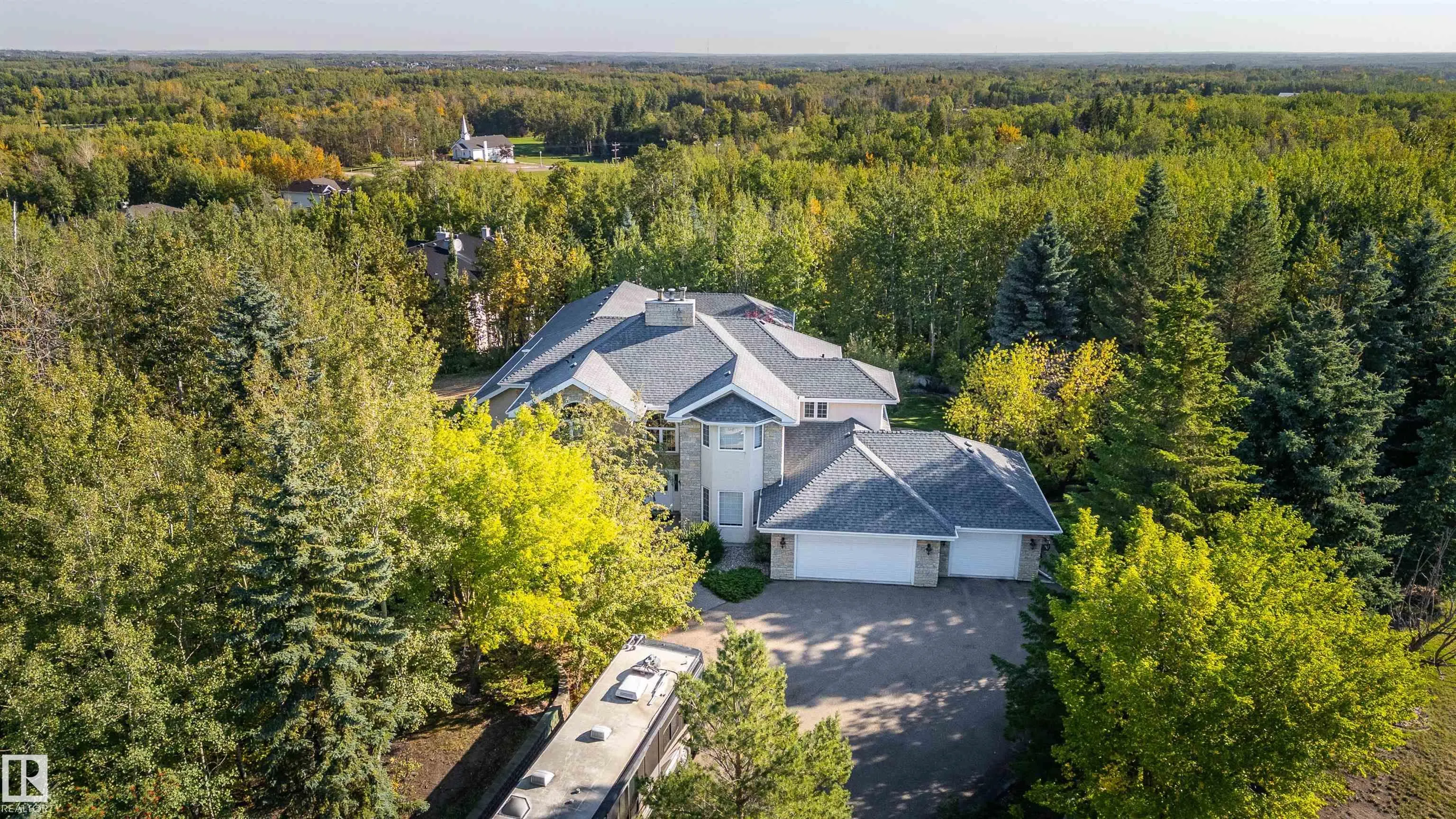 25 52258 RGE ROAD 231