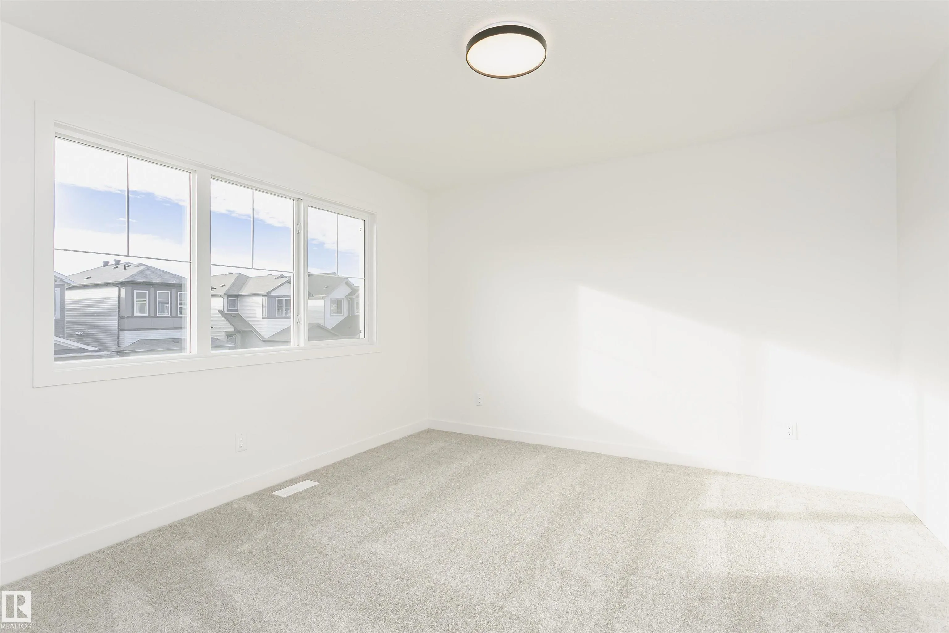 9530 CARSON BEND