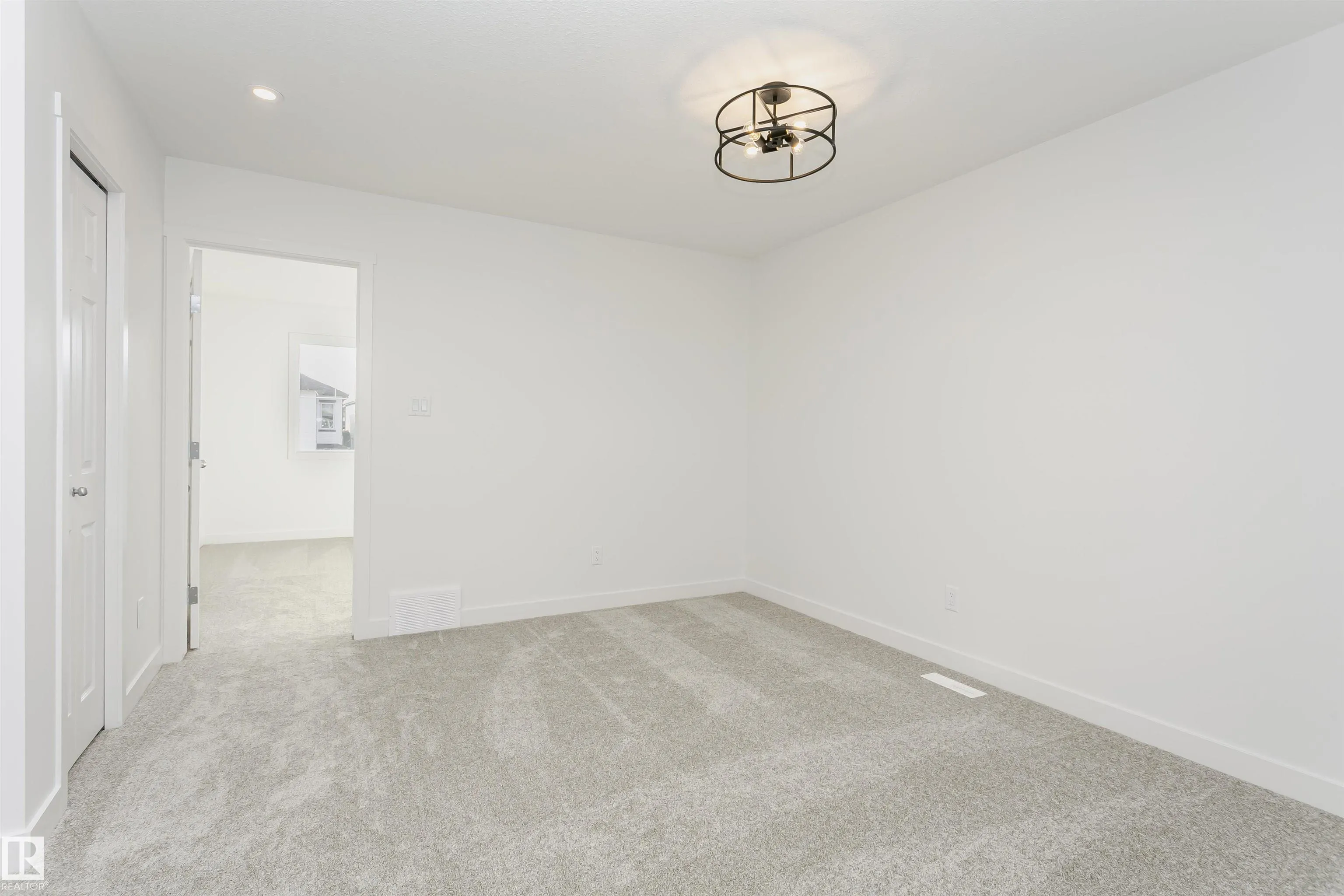 9530 CARSON BEND