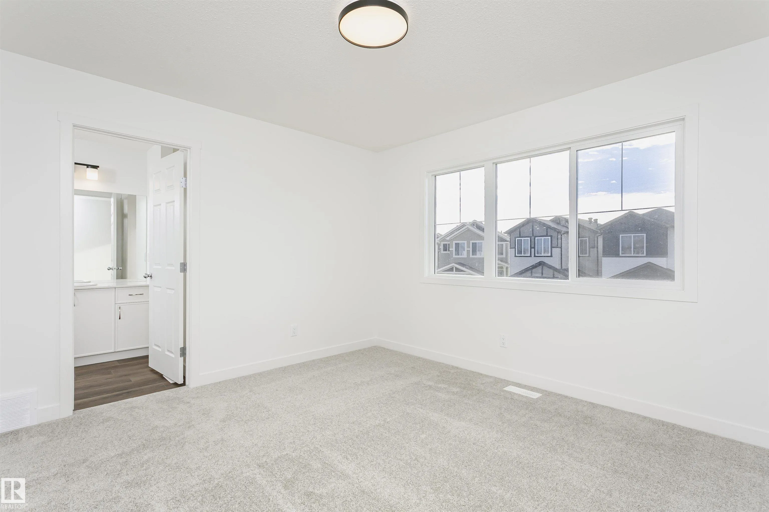 9530 CARSON BEND