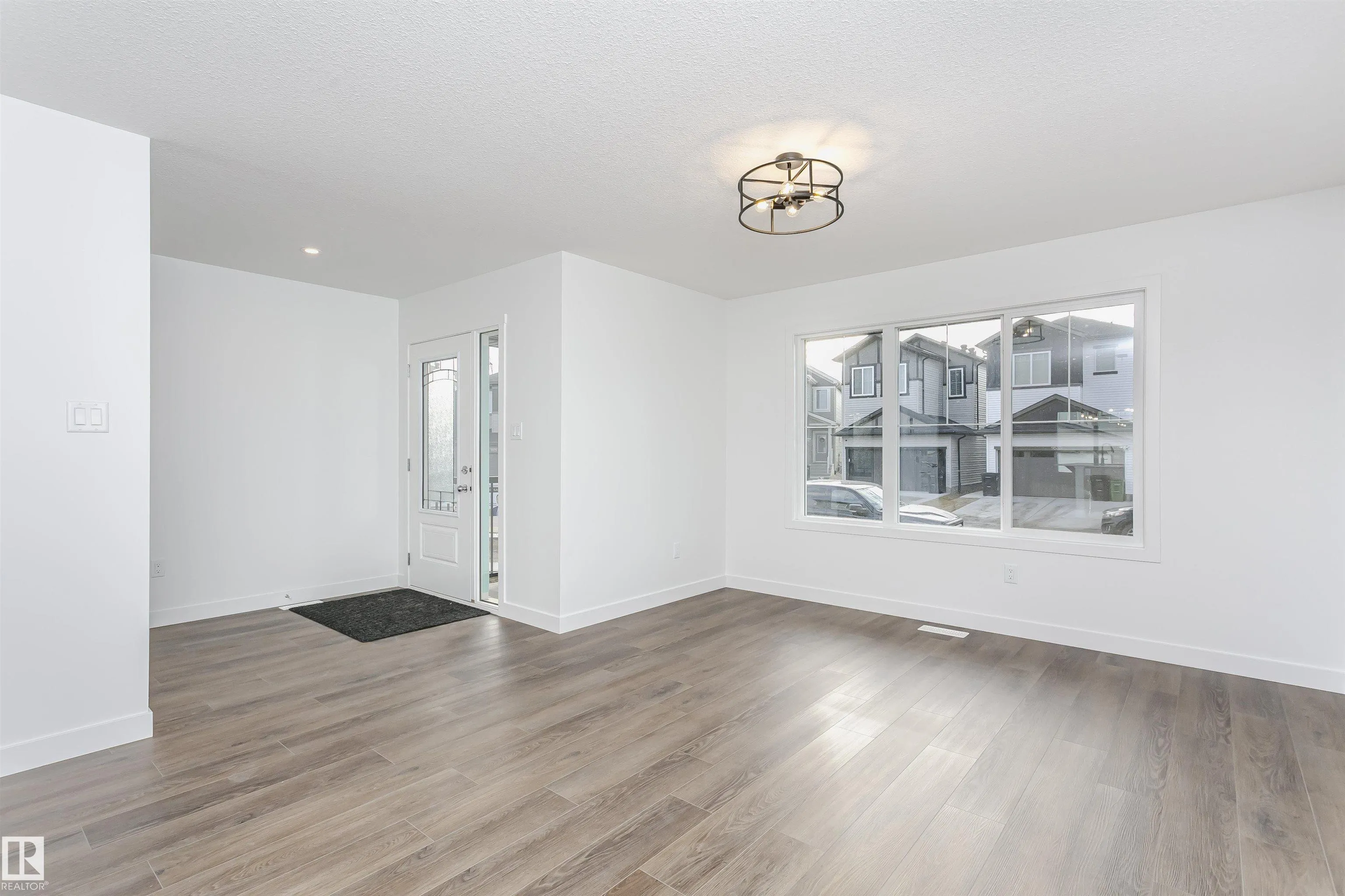 9530 CARSON BEND