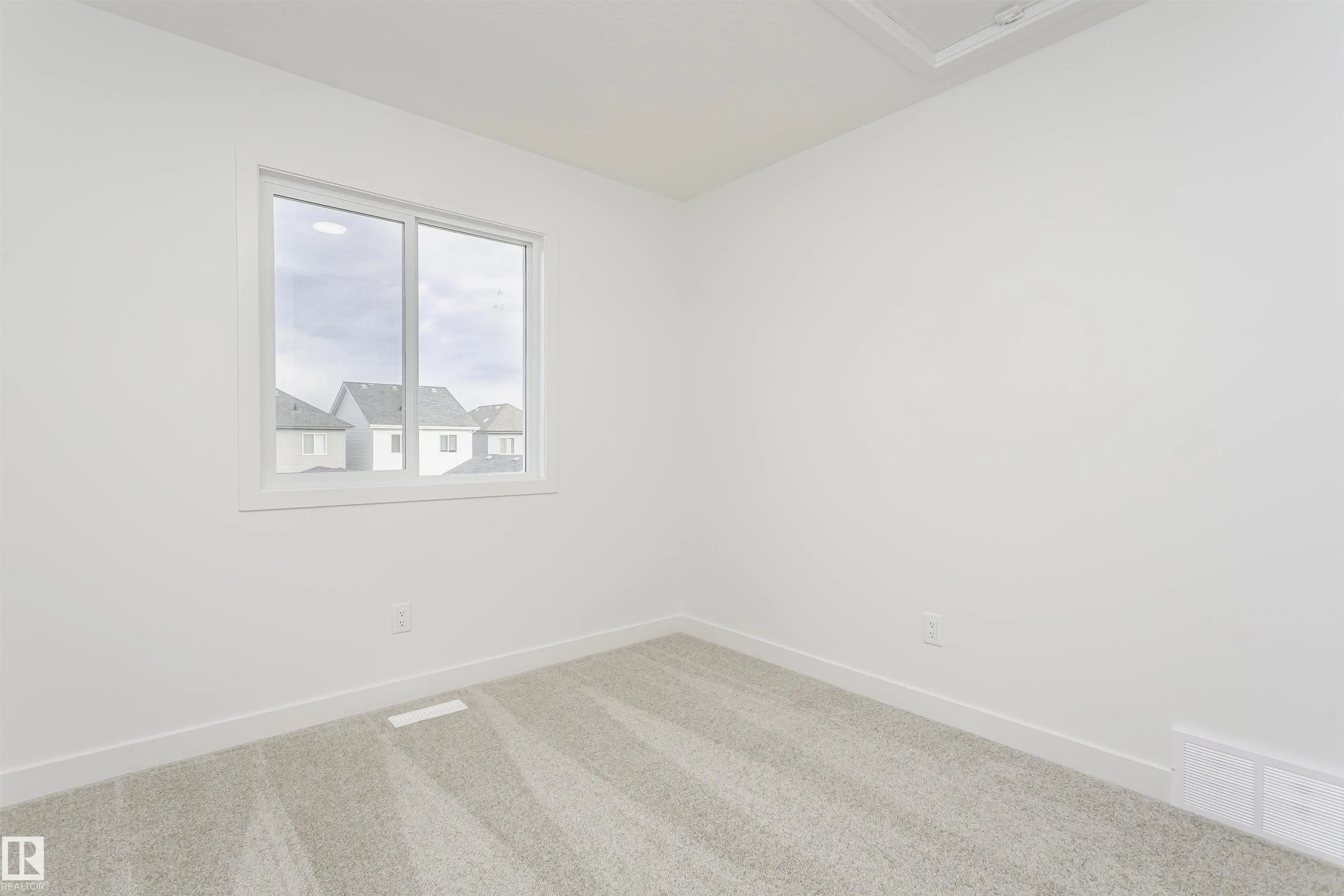 9530 CARSON BEND