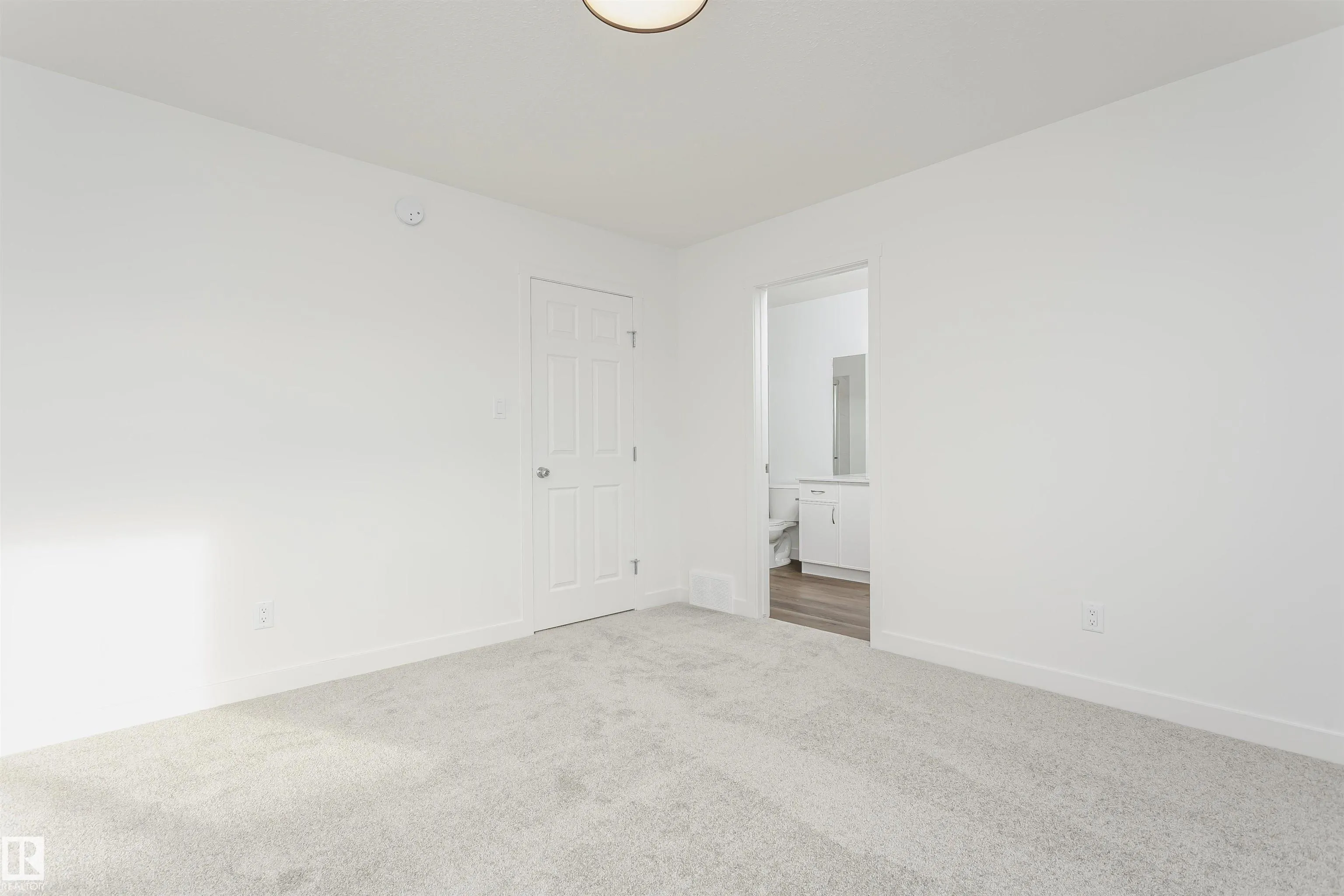 9530 CARSON BEND