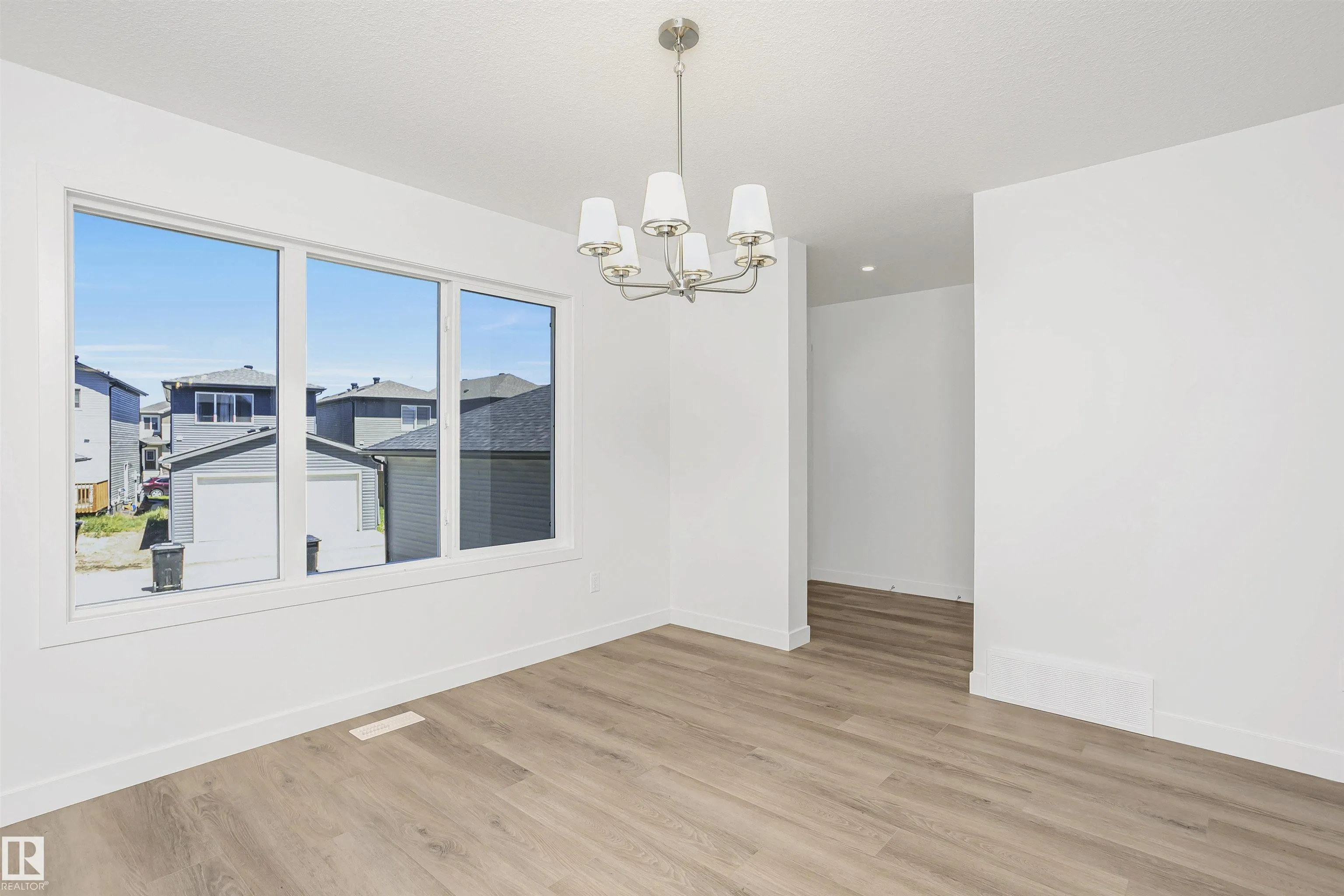 9552 CARSON BEND