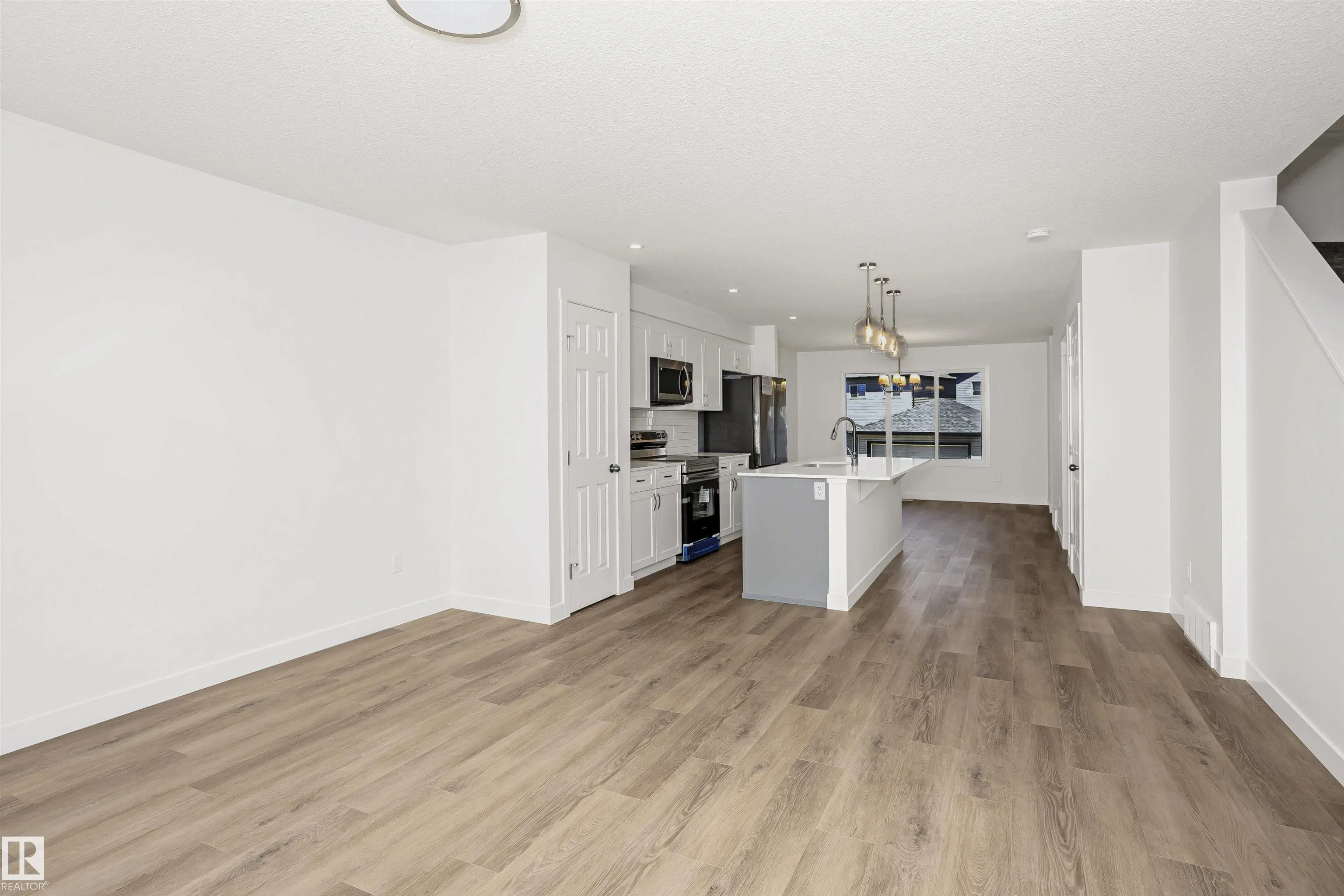 9552 CARSON BEND