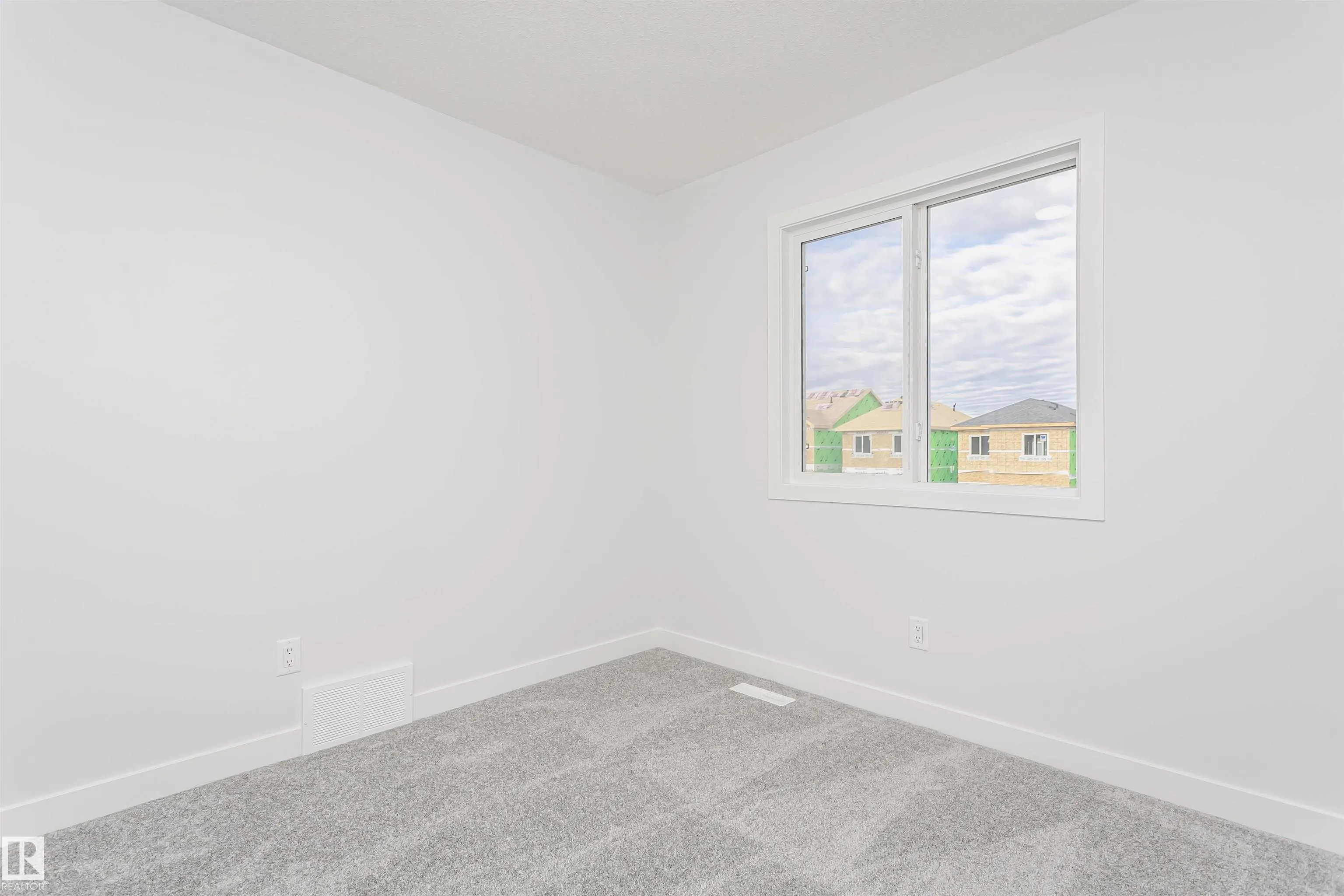 9564 CARSON BEND
