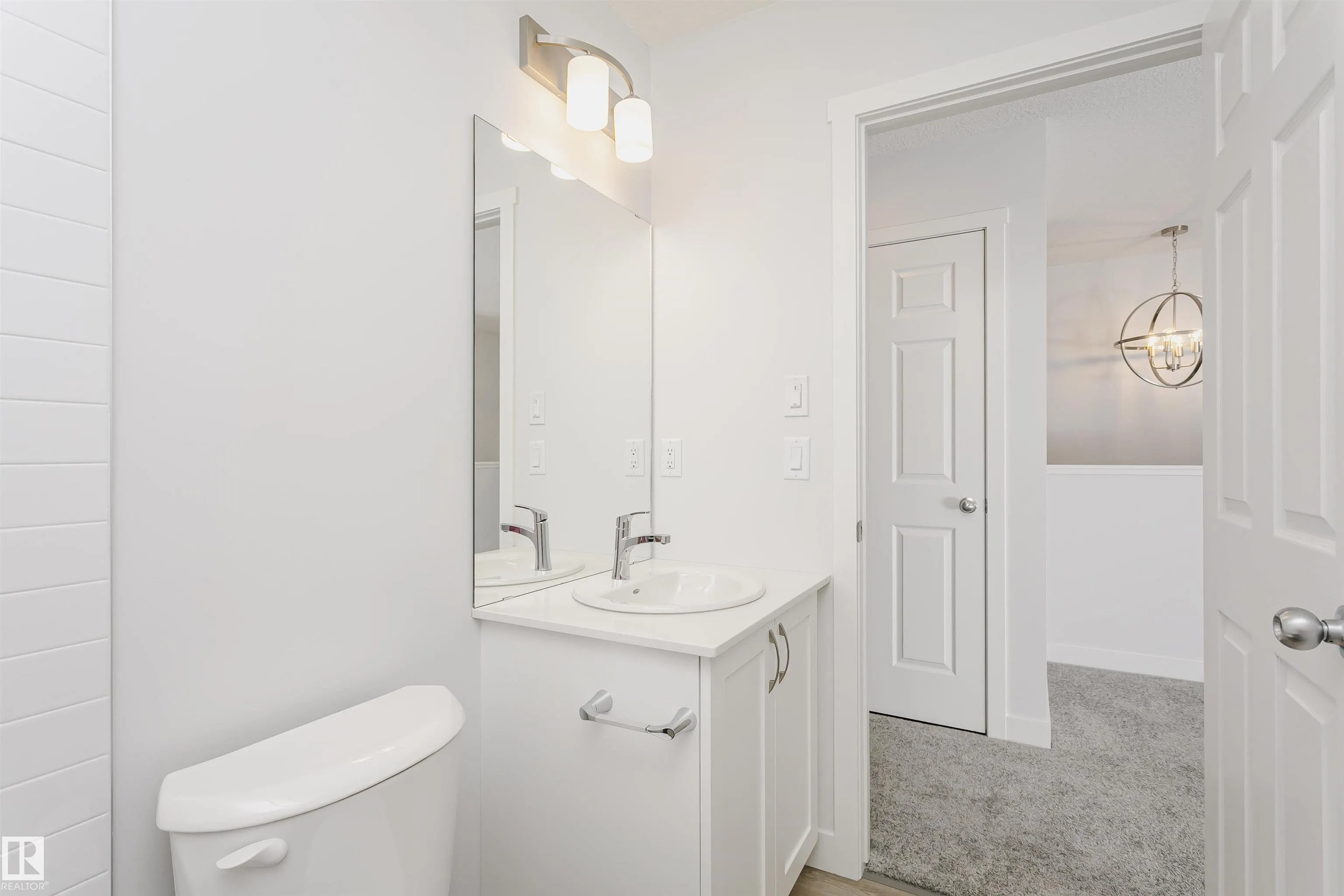 9564 CARSON BEND