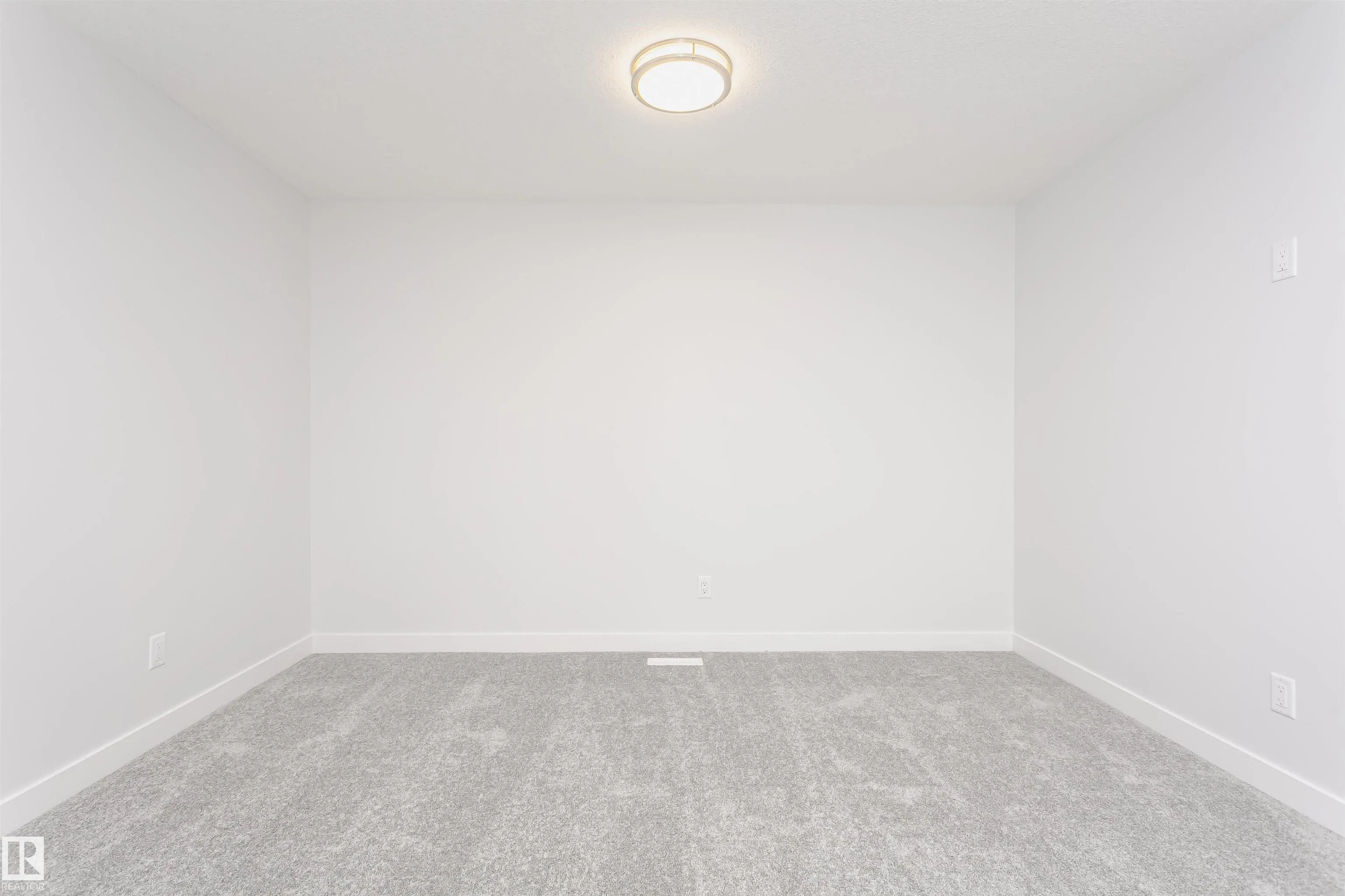 9564 CARSON BEND
